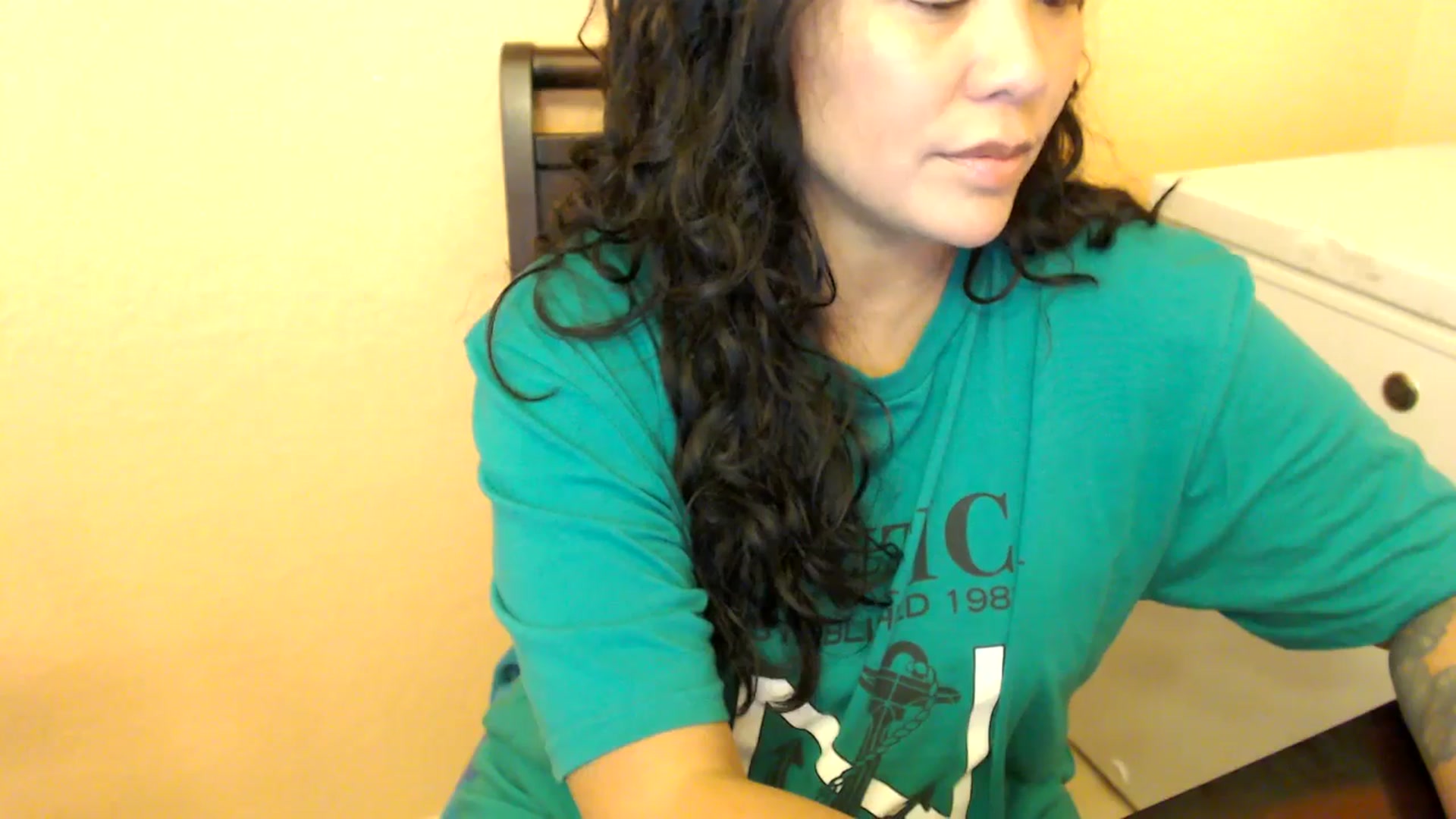 Gallery image thumbnail from MickaylaStar's myfreecams stream on, 08/17/2025, 18:00 image 8 of 20