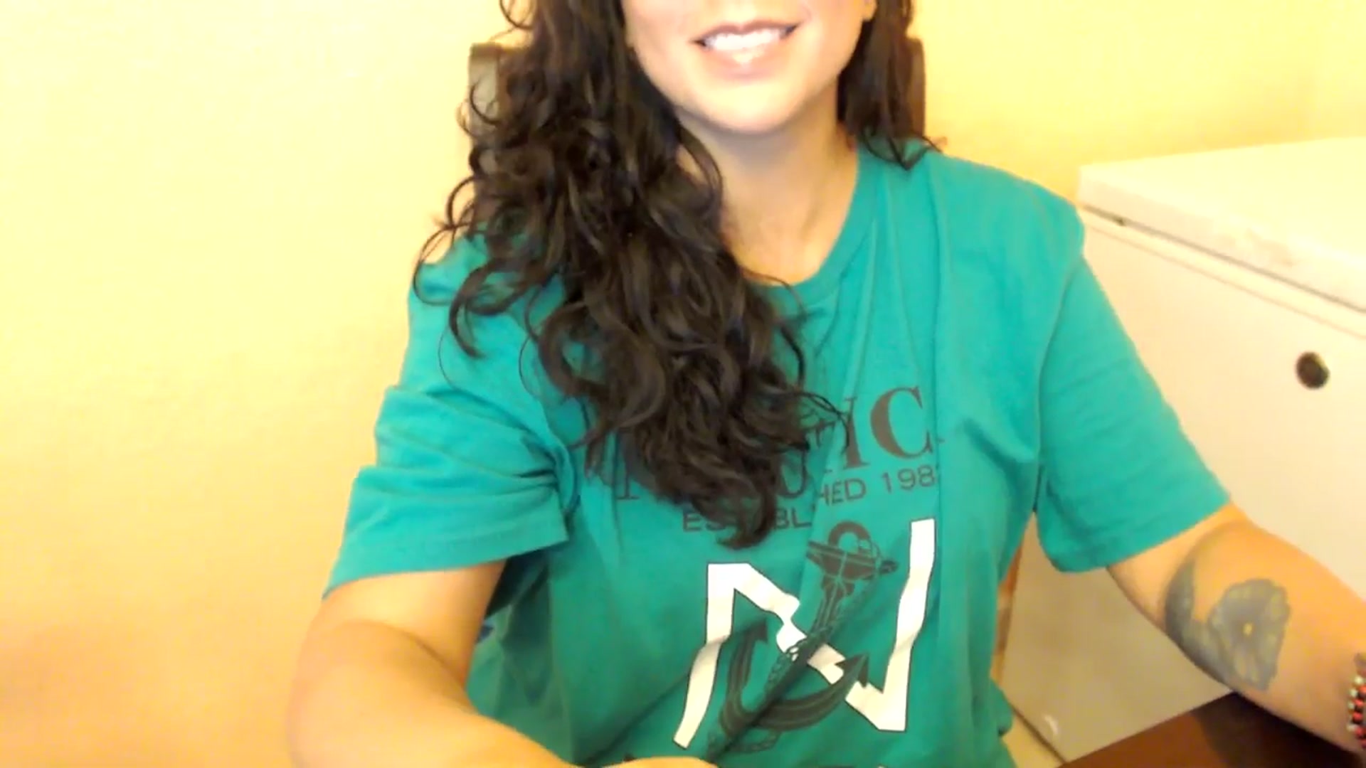 Gallery image thumbnail from MickaylaStar's myfreecams stream on, 08/17/2025, 18:00 image 17 of 20