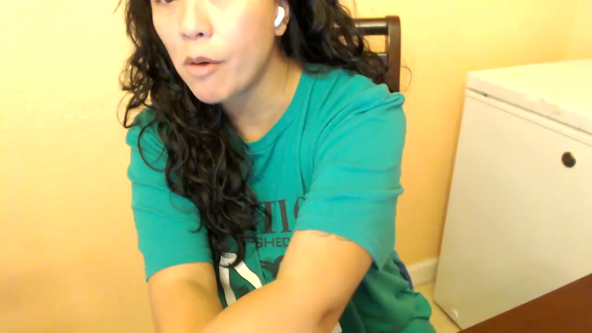 Gallery image thumbnail from MickaylaStar's myfreecams stream on, 08/17/2025, 18:00 image 1 of 20