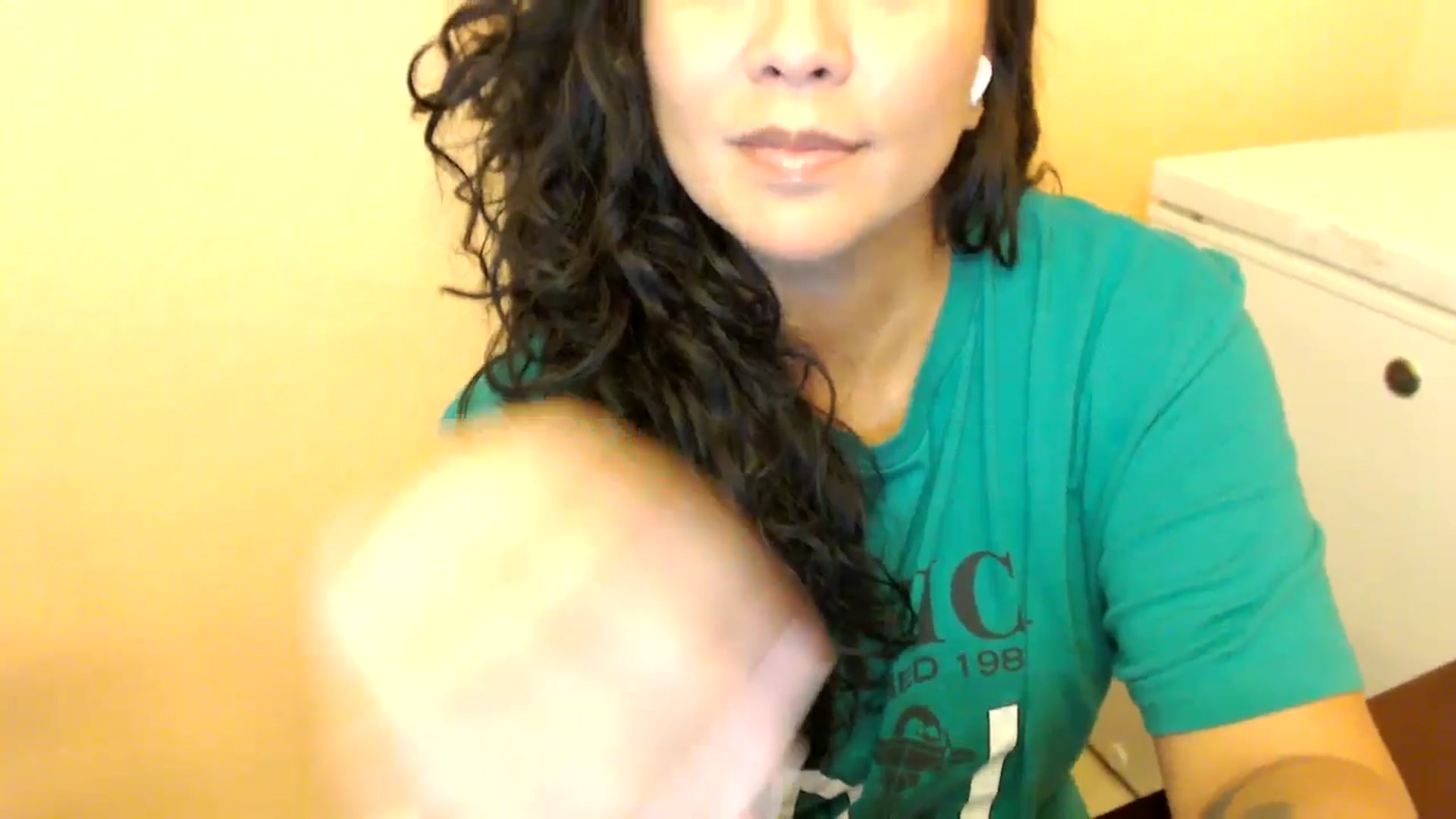 Gallery image thumbnail from MickaylaStar's myfreecams stream on, 08/17/2025, 18:00 image 11 of 20