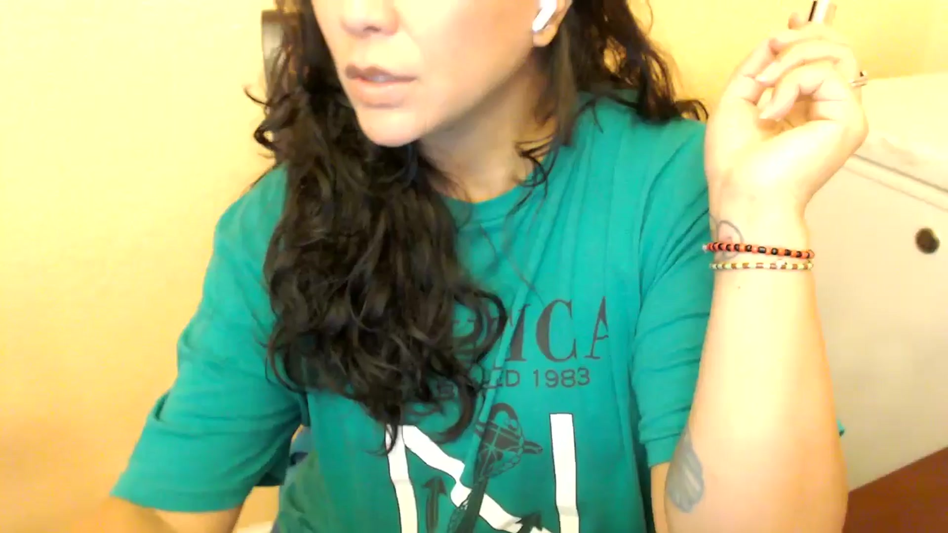 Gallery image thumbnail from MickaylaStar's myfreecams stream on, 08/17/2025, 18:57 image 15 of 20