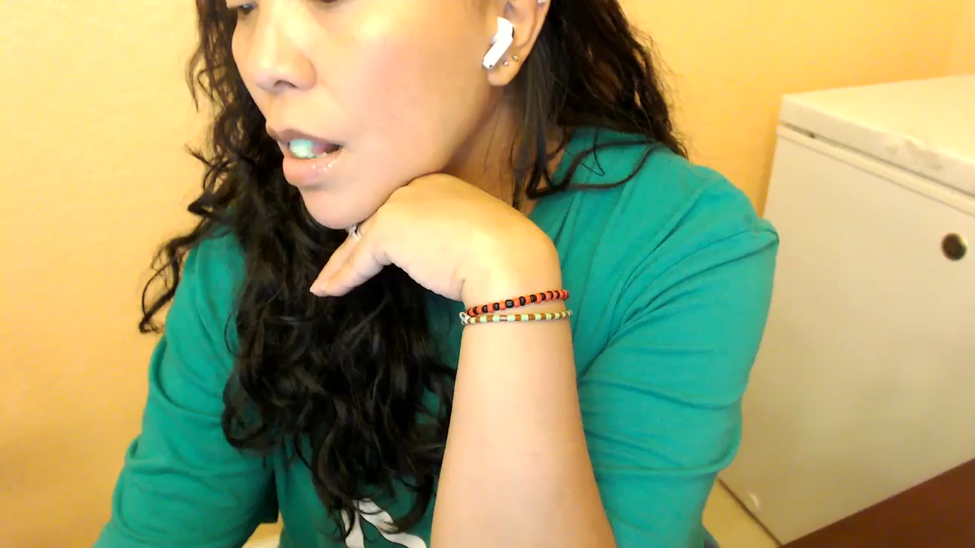 Gallery image thumbnail from MickaylaStar's myfreecams stream on, 08/17/2025, 18:57 image 7 of 20