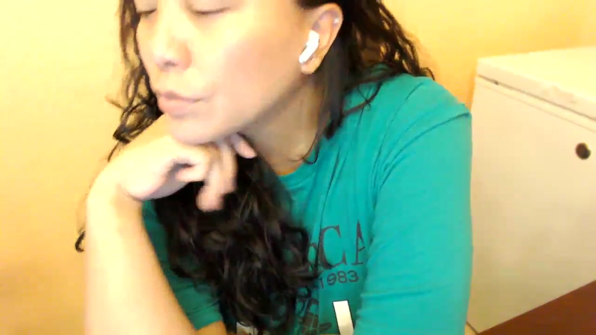 Gallery image thumbnail from MickaylaStar's myfreecams stream on, 08/17/2025, 18:57 image 9 of 20