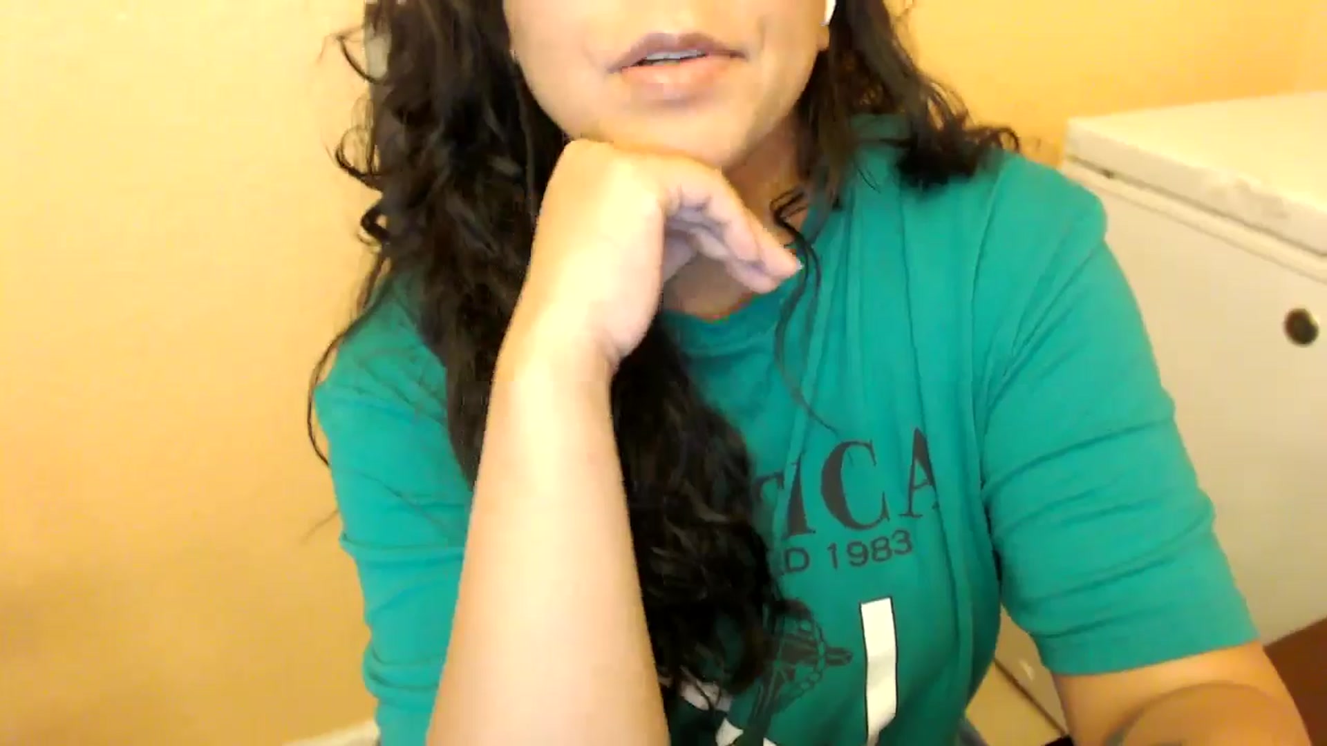 Gallery image thumbnail from MickaylaStar's myfreecams stream on, 08/17/2025, 18:57 image 17 of 20