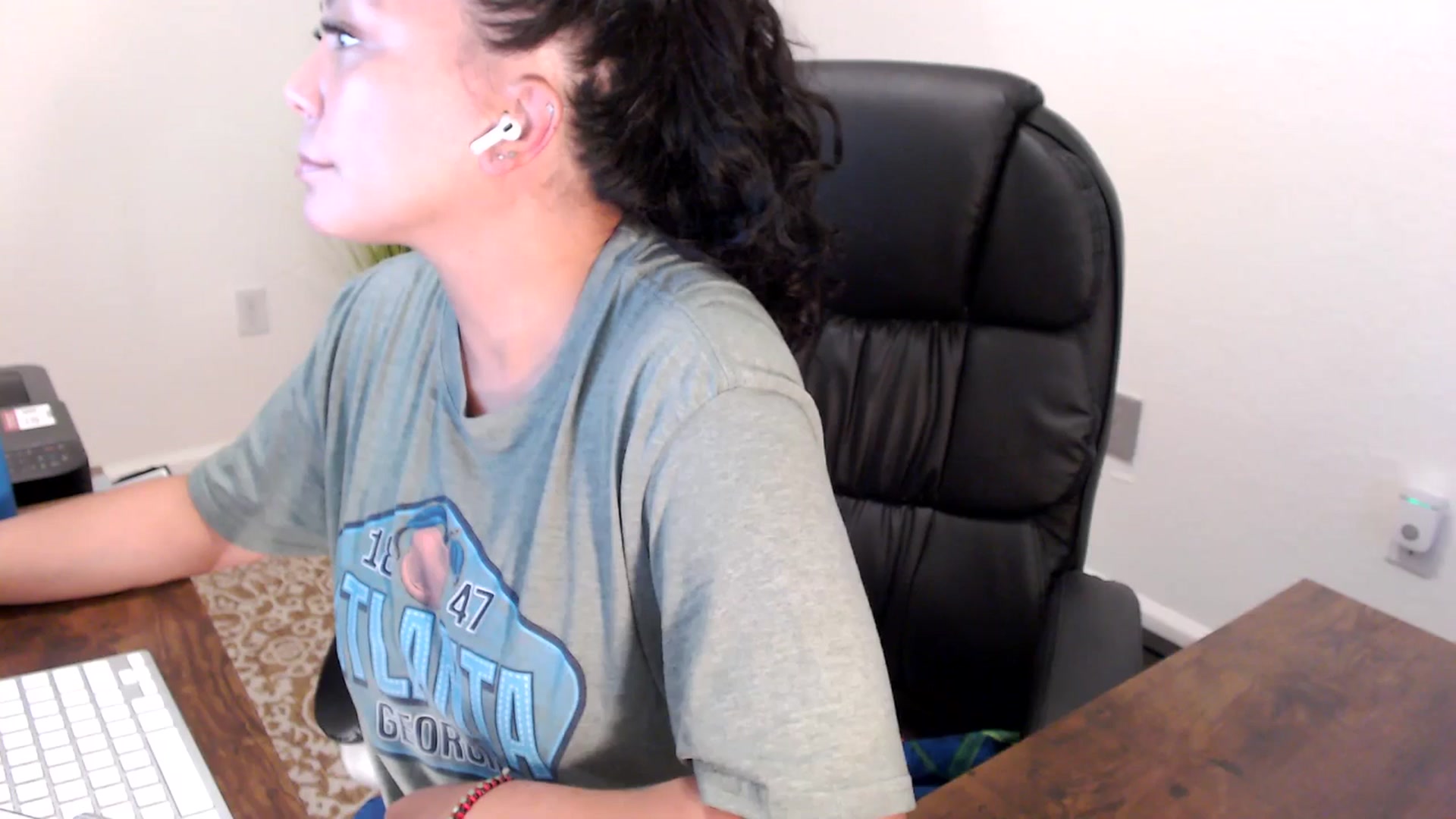 Gallery image thumbnail from MickaylaStar's myfreecams stream on, 08/18/2025, 14:55 image 11 of 20