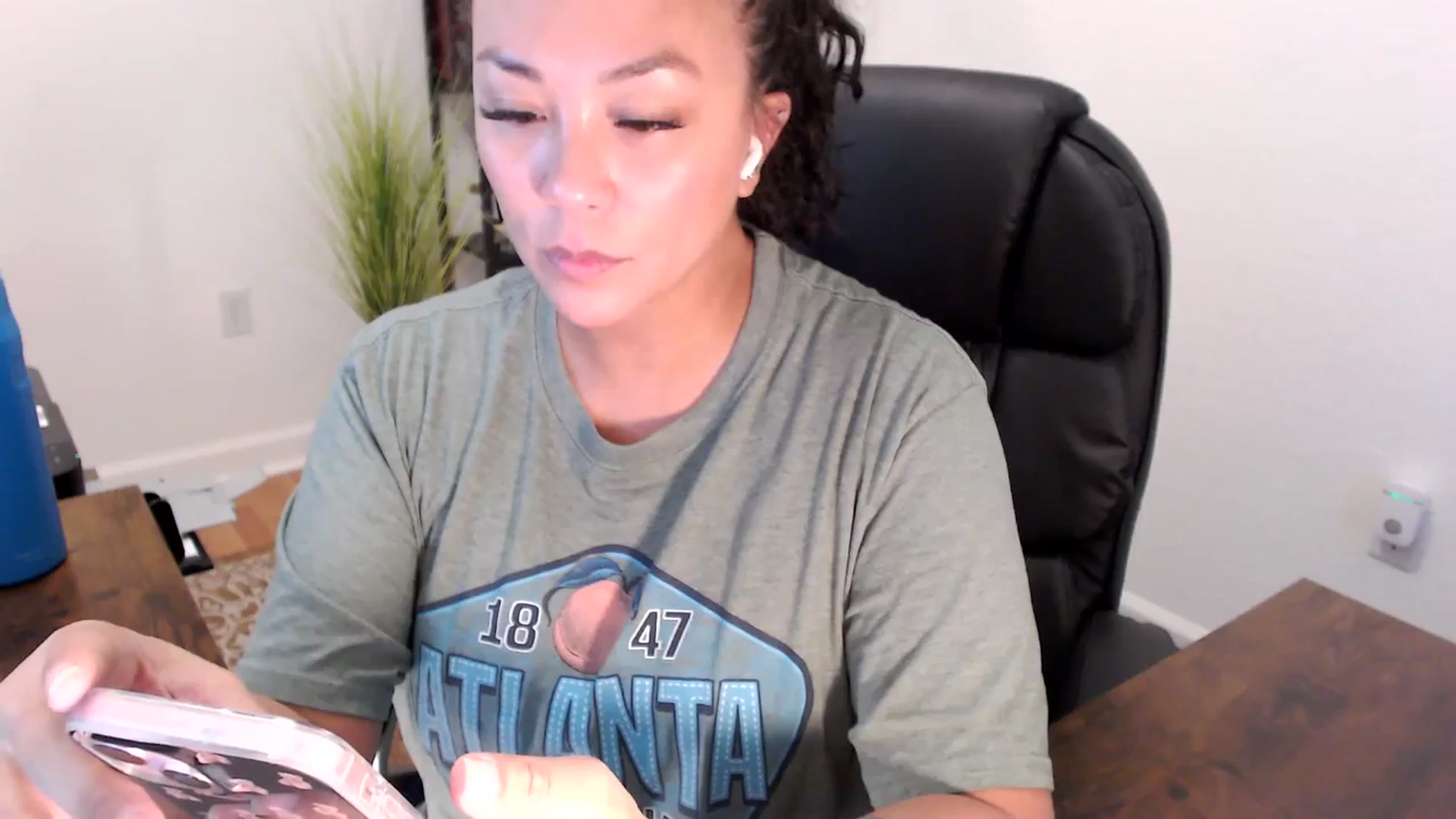 Gallery image thumbnail from MickaylaStar's myfreecams stream on, 08/18/2025, 16:58 image 7 of 20