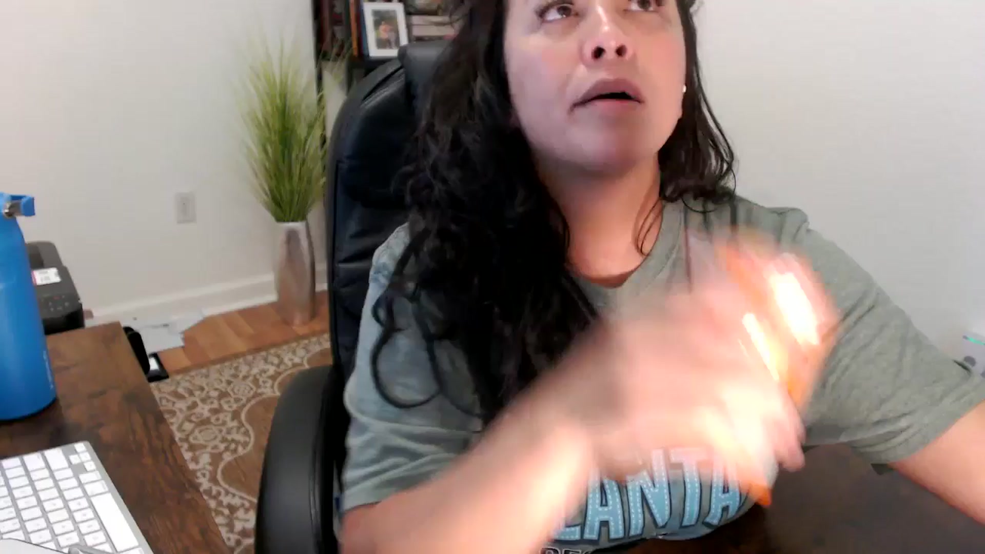 Gallery image thumbnail from MickaylaStar's myfreecams stream on, 08/18/2025, 17:39 image 12 of 20