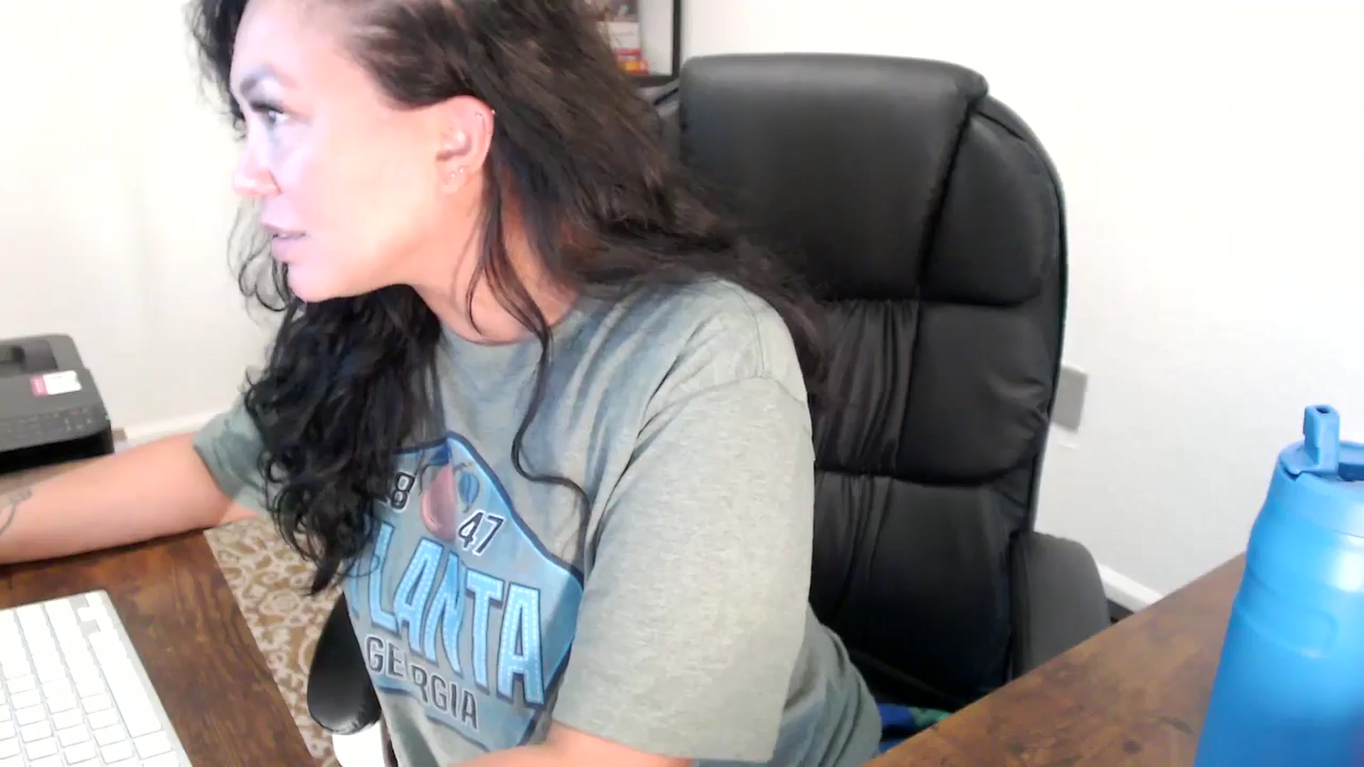 Gallery image thumbnail from MickaylaStar's myfreecams stream on, 08/18/2025, 19:37 image 5 of 20