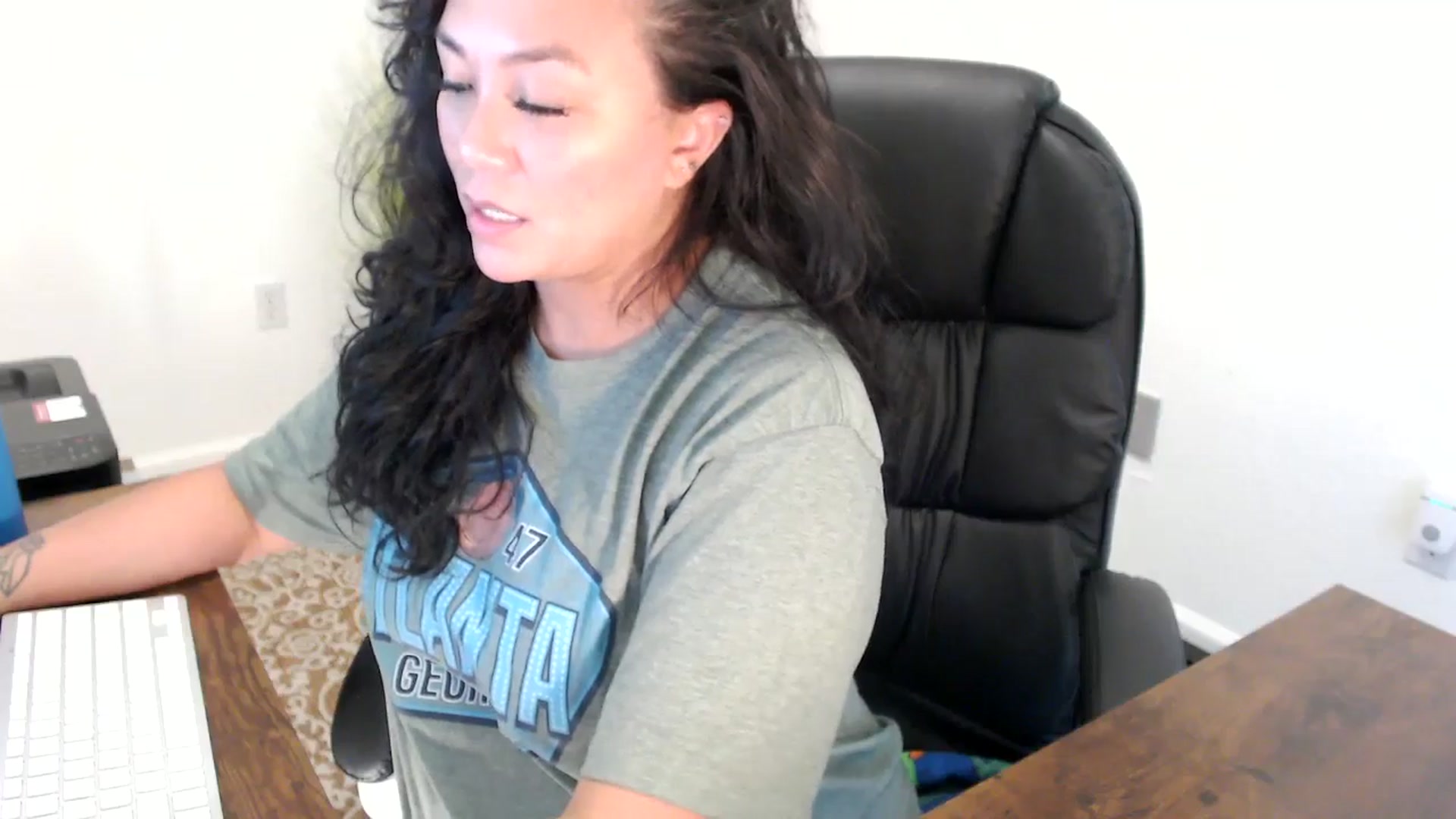 Gallery image thumbnail from MickaylaStar's myfreecams stream on, 08/18/2025, 19:37 image 16 of 20