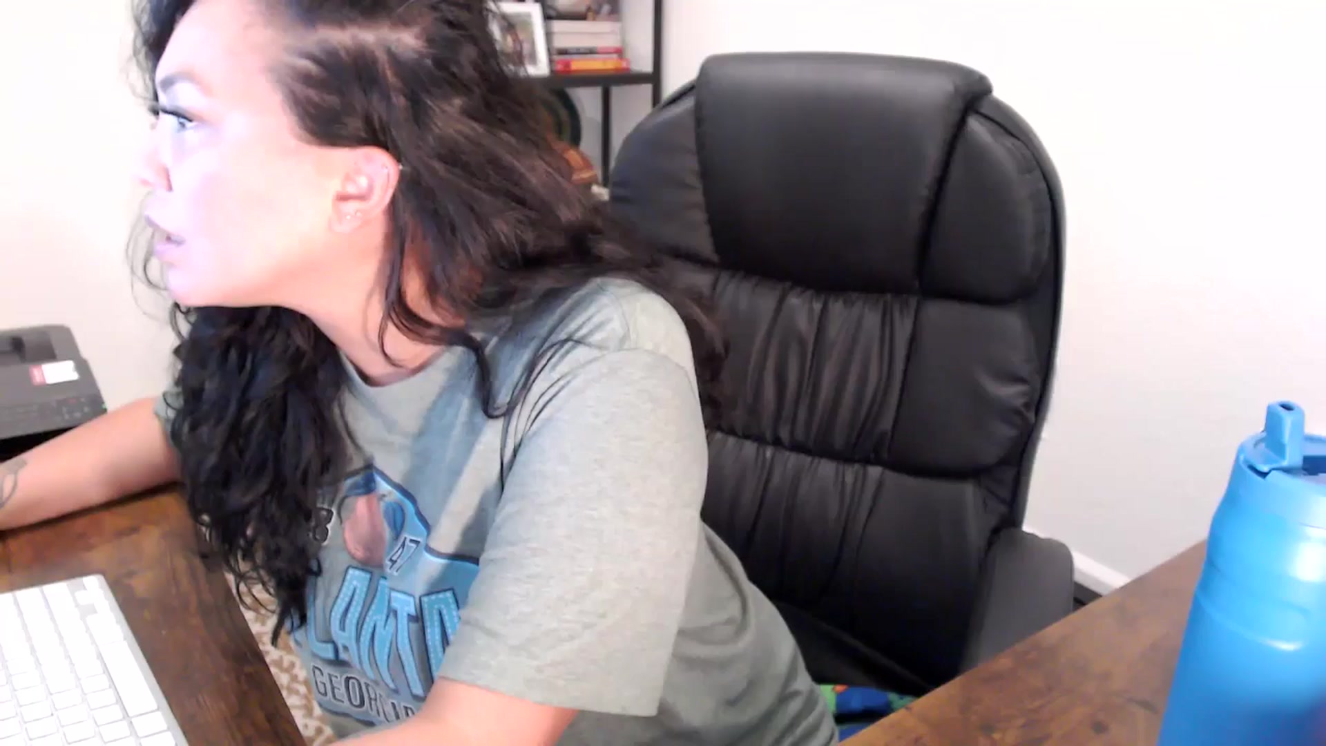 Gallery image thumbnail from MickaylaStar's myfreecams stream on, 08/18/2025, 19:37 image 3 of 20