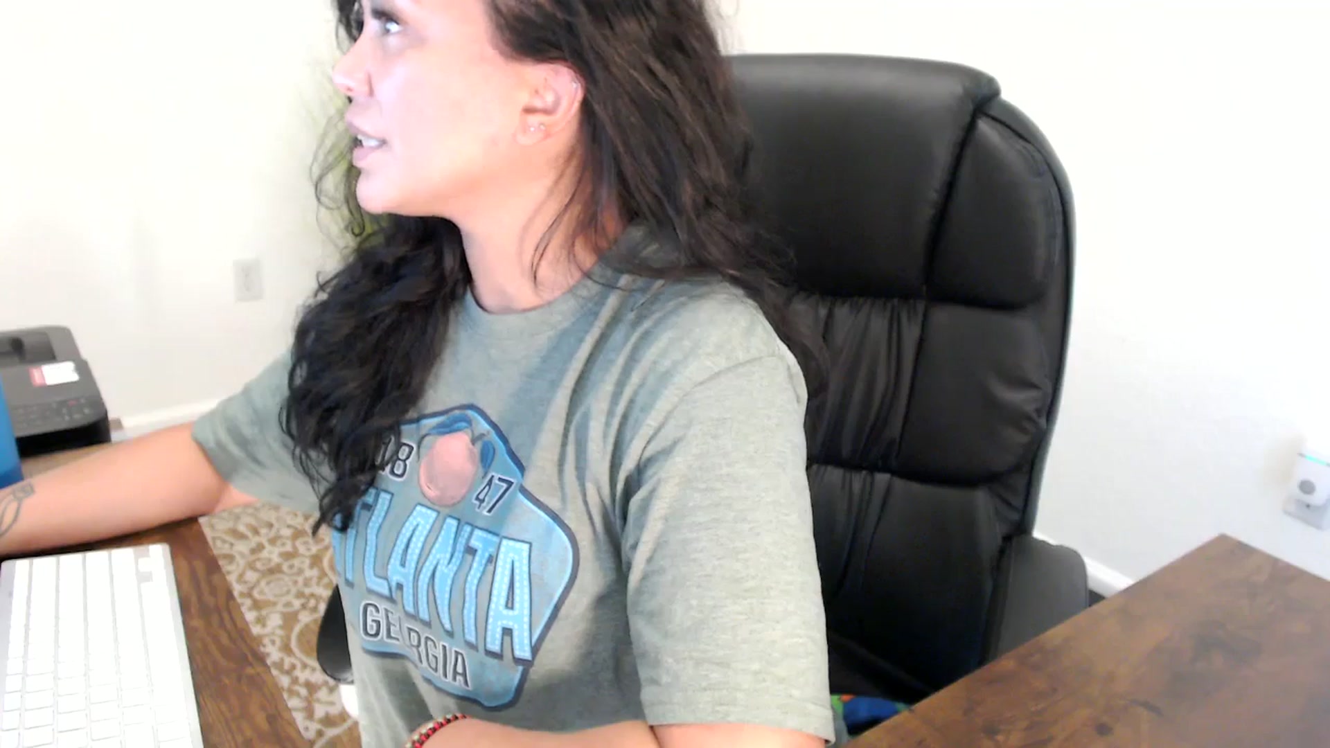 Gallery image thumbnail from MickaylaStar's myfreecams stream on, 08/18/2025, 19:37 image 20 of 20