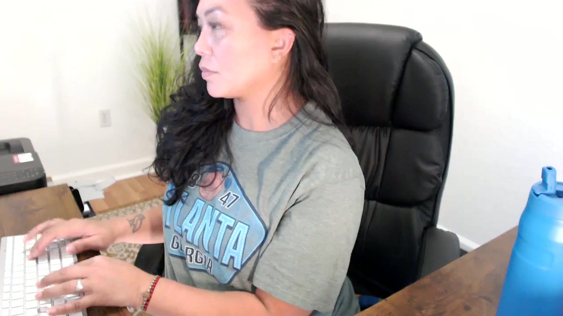 Gallery image thumbnail from MickaylaStar's myfreecams stream on, 08/18/2025, 19:37 image 10 of 20
