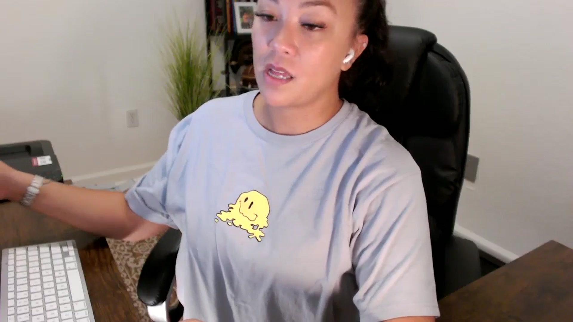 Gallery image thumbnail from MickaylaStar's myfreecams stream on, 08/20/2025, 13:19 image 5 of 20