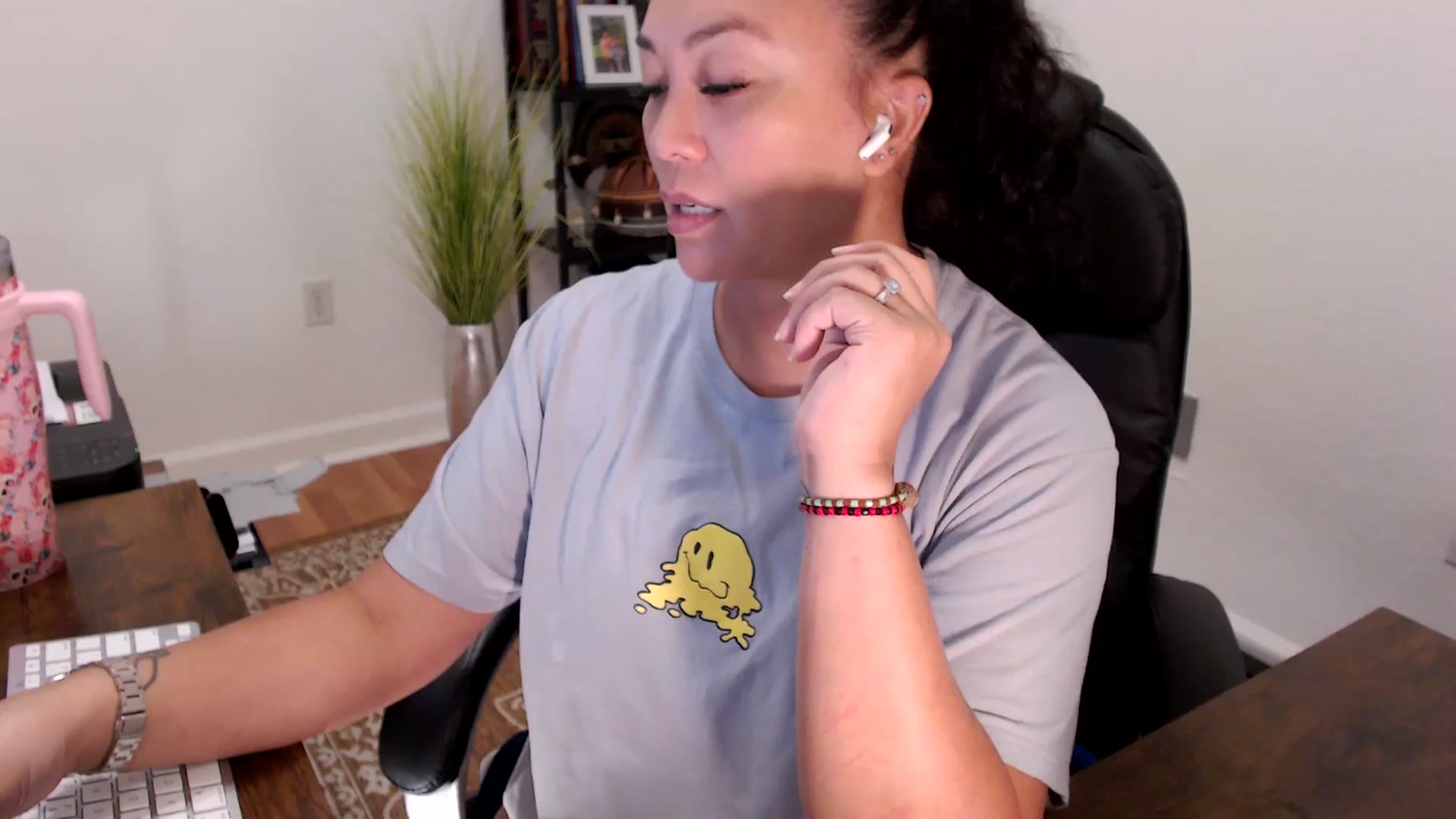 Gallery image thumbnail from MickaylaStar's myfreecams stream on, 08/20/2025, 13:49 image 17 of 20