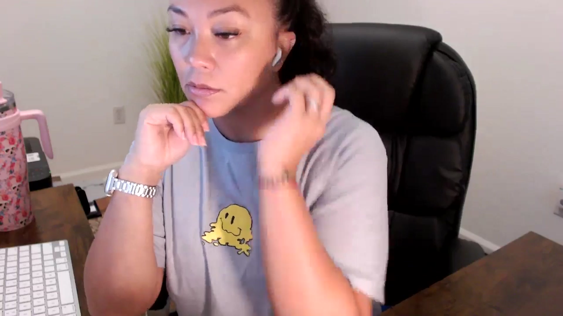 Gallery image thumbnail from MickaylaStar's myfreecams stream on, 08/20/2025, 15:36 image 3 of 20