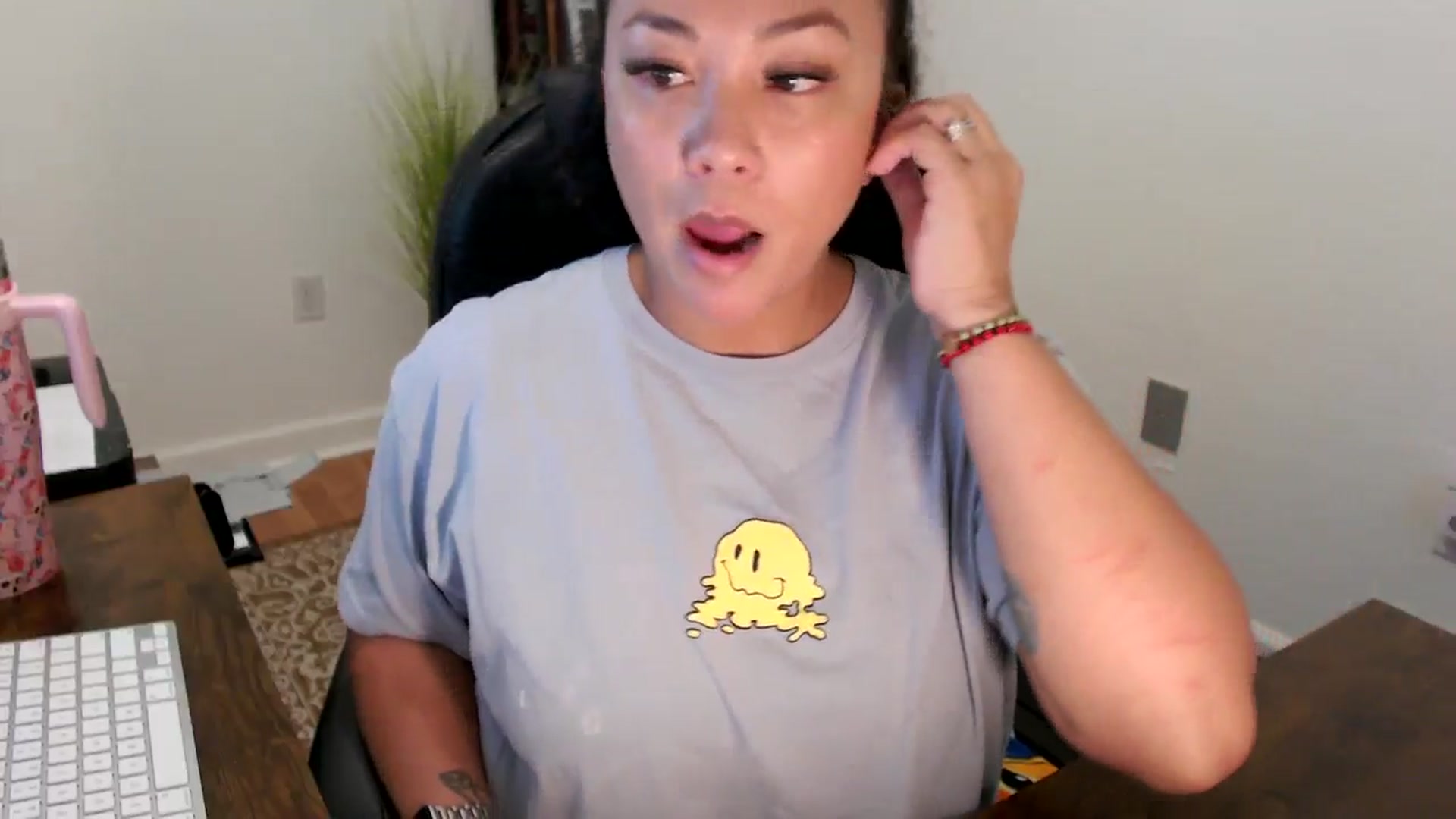 Gallery image thumbnail from MickaylaStar's myfreecams stream on, 08/20/2025, 15:36 image 15 of 20