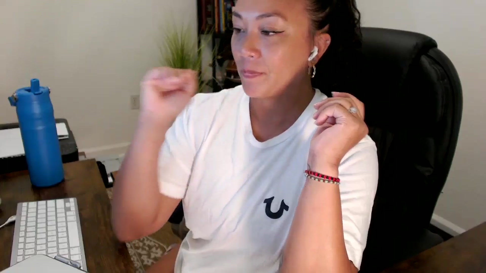 Gallery image thumbnail from MickaylaStar's myfreecams stream on, 08/29/2025, 15:30 image 19 of 20