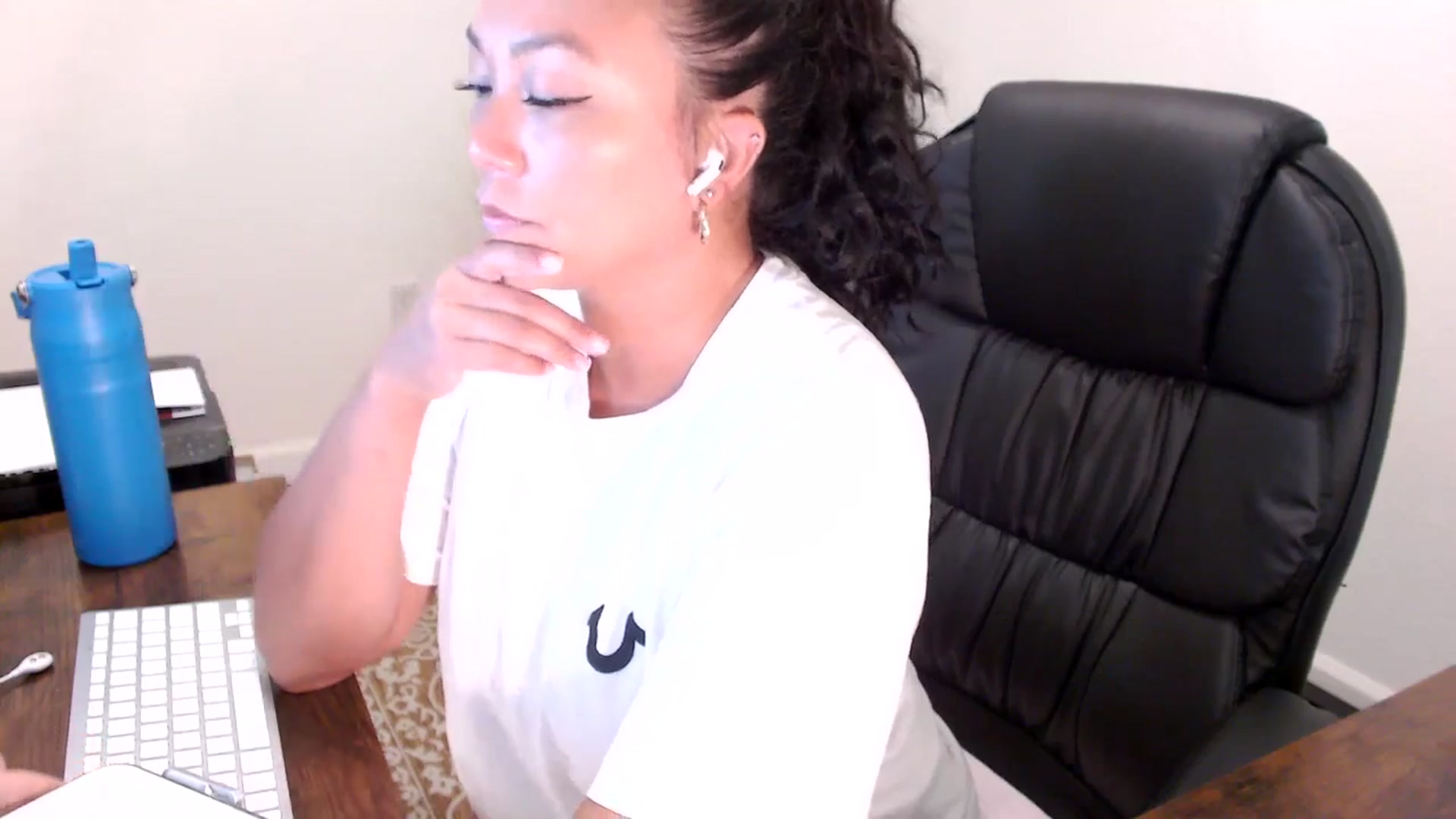 Gallery image thumbnail from MickaylaStar's myfreecams stream on, 08/29/2025, 15:54 image 19 of 20