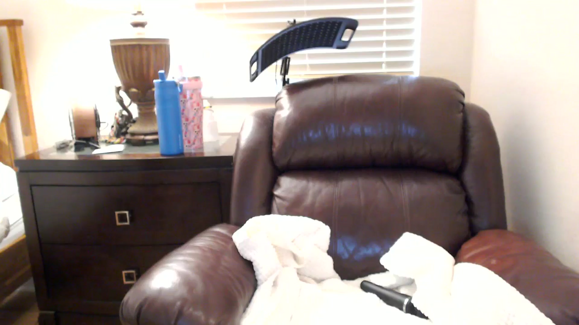 Gallery image thumbnail from MickaylaStar's myfreecams stream on, 08/31/2025, 22:10 image 6 of 20