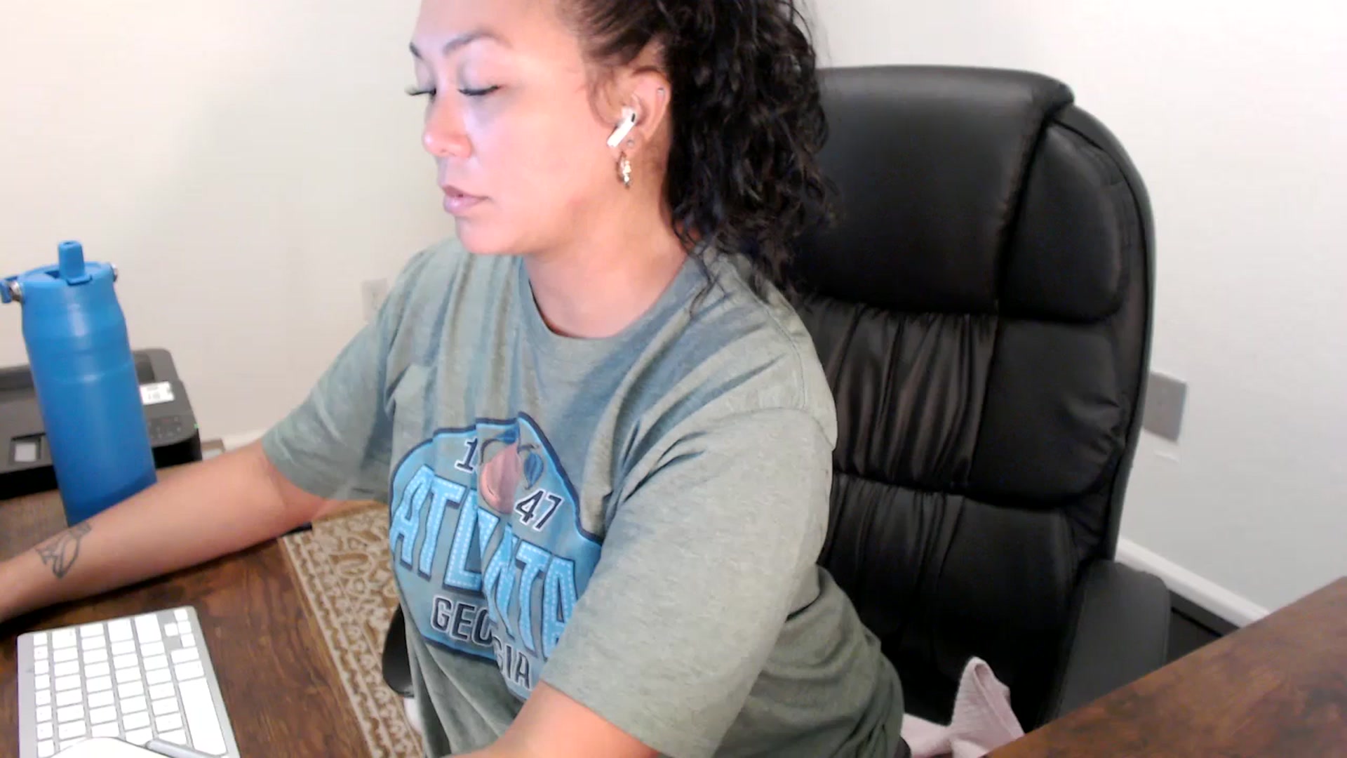 Gallery image thumbnail from MickaylaStar's myfreecams stream on, 09/01/2025, 15:46 image 14 of 20
