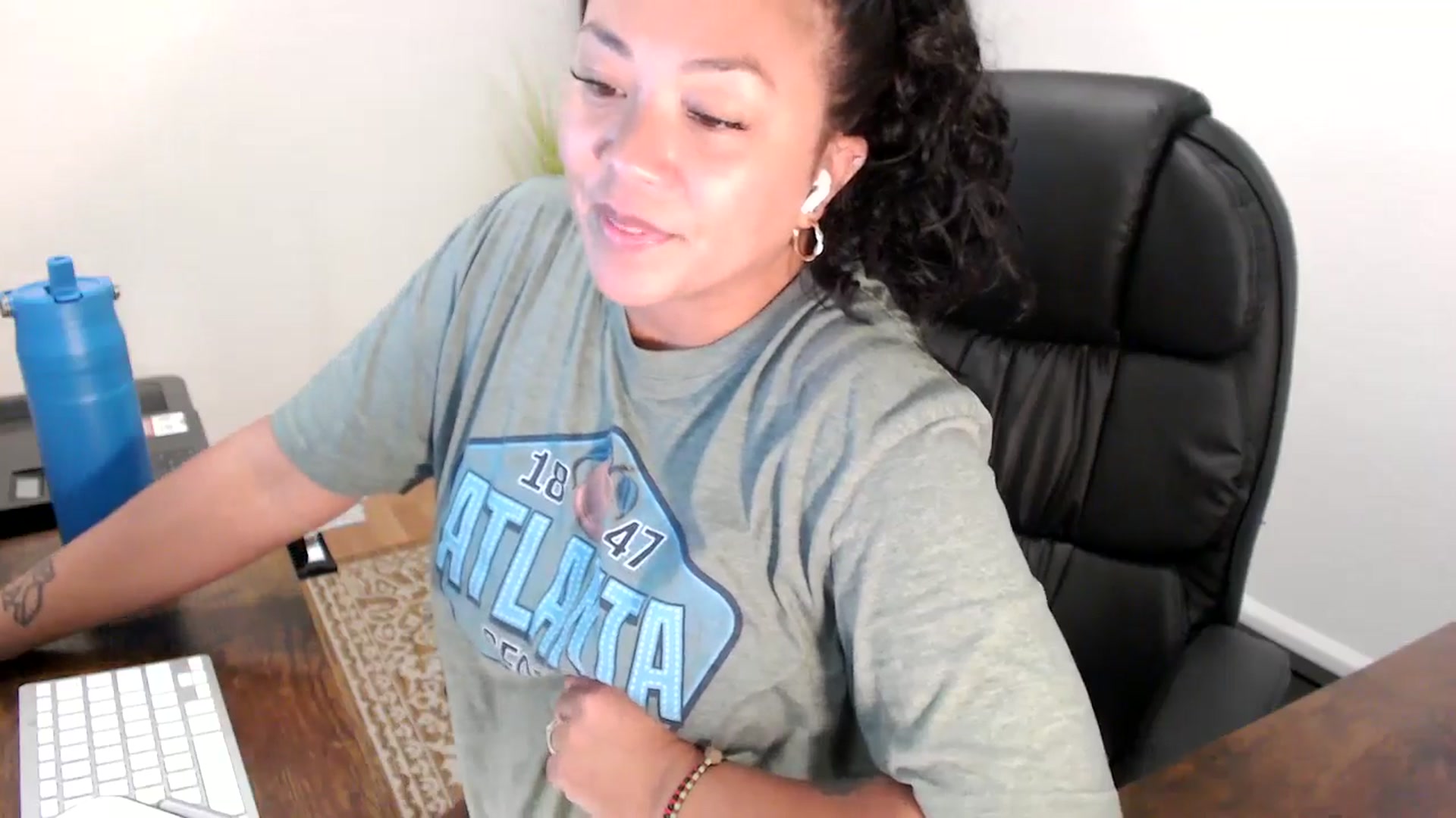 Gallery image thumbnail from MickaylaStar's myfreecams stream on, 09/01/2025, 15:46 image 19 of 20