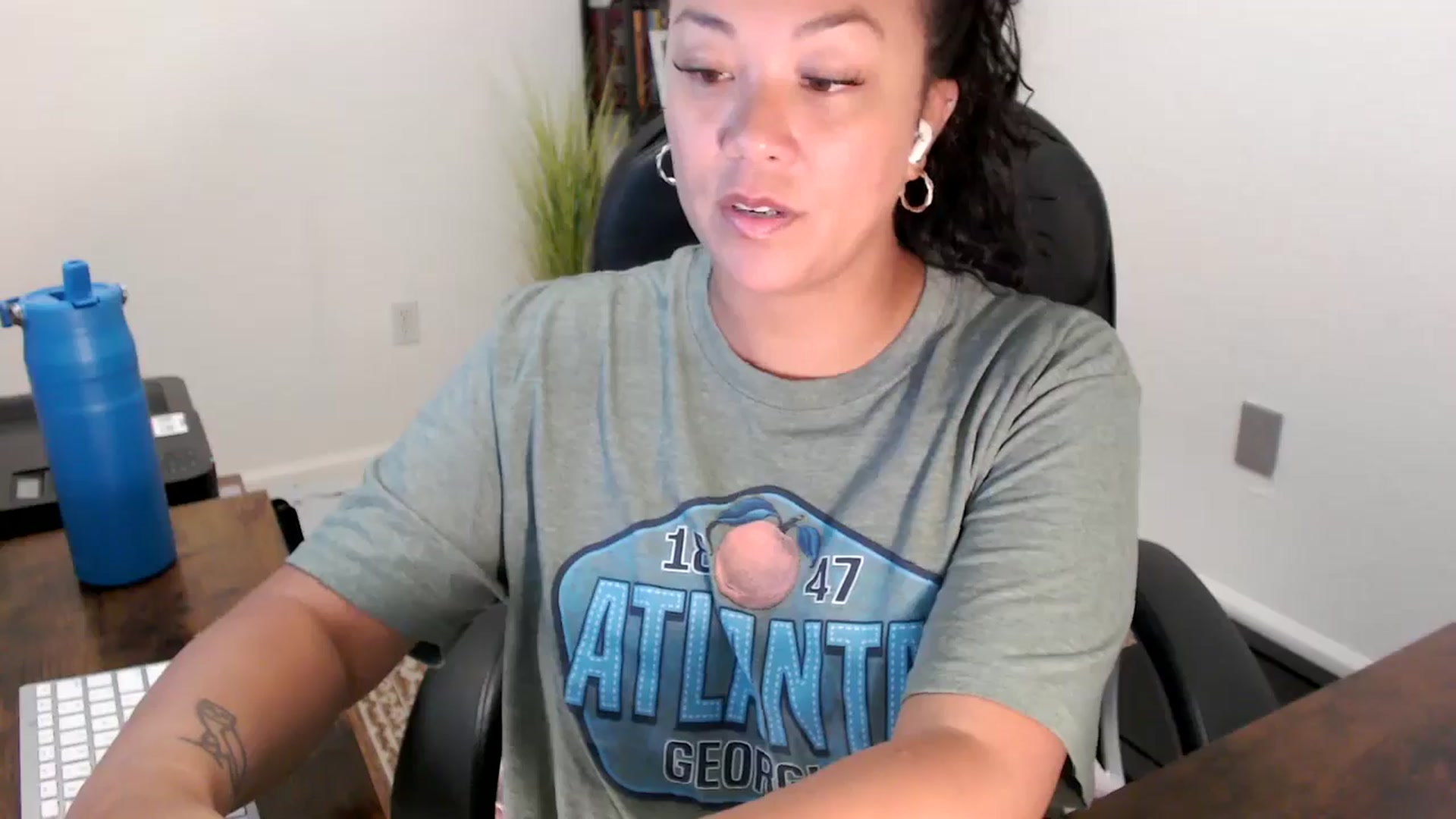 Gallery image thumbnail from MickaylaStar's myfreecams stream on, 09/01/2025, 15:46 image 12 of 20