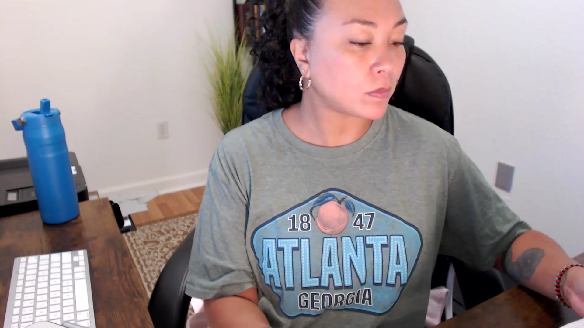 Gallery image thumbnail from MickaylaStar's myfreecams stream on, 09/01/2025, 17:36 image 12 of 20