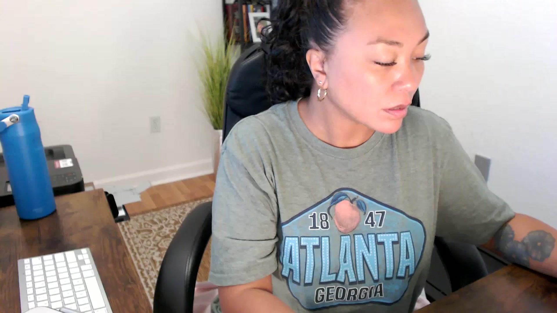 Gallery image thumbnail from MickaylaStar's myfreecams stream on, 09/01/2025, 17:36 image 2 of 20