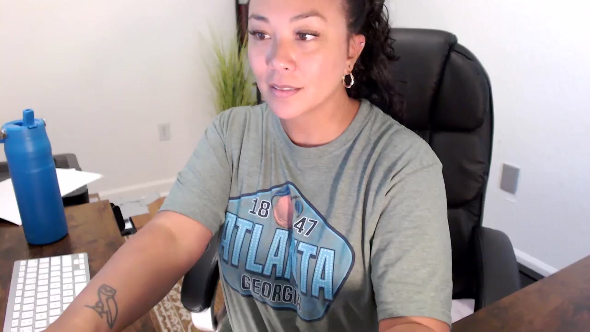Gallery image thumbnail from MickaylaStar's myfreecams stream on, 09/01/2025, 18:31 image 1 of 20