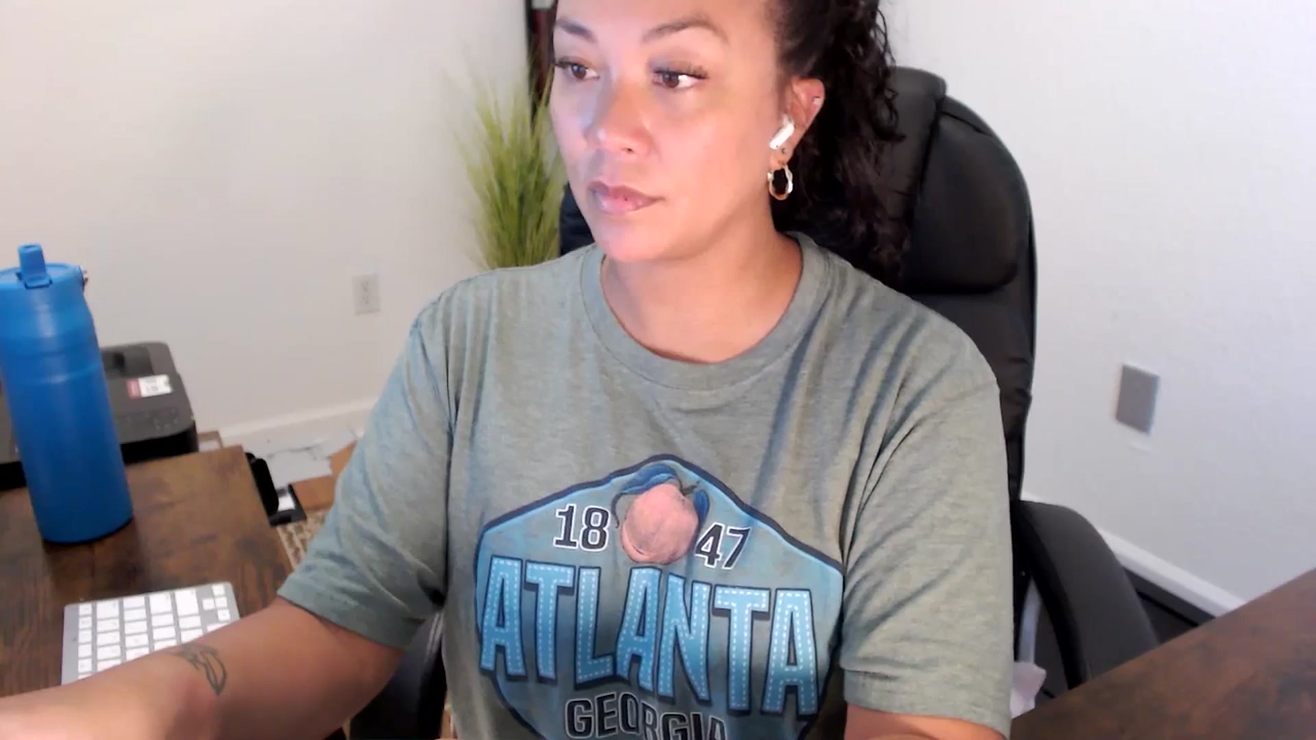 Gallery image thumbnail from MickaylaStar's myfreecams stream on, 09/01/2025, 18:31 image 14 of 20