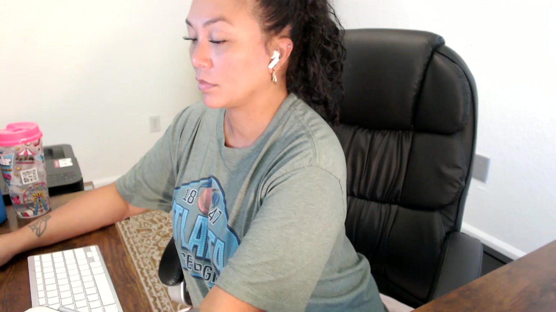 Gallery image thumbnail from MickaylaStar's myfreecams stream on, 09/01/2025, 20:13 image 10 of 20