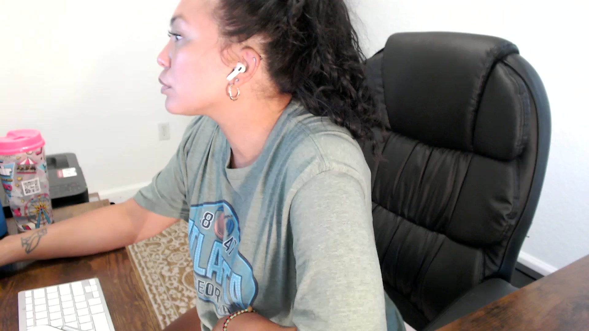 Gallery image thumbnail from MickaylaStar's myfreecams stream on, 09/01/2025, 20:13 image 2 of 20