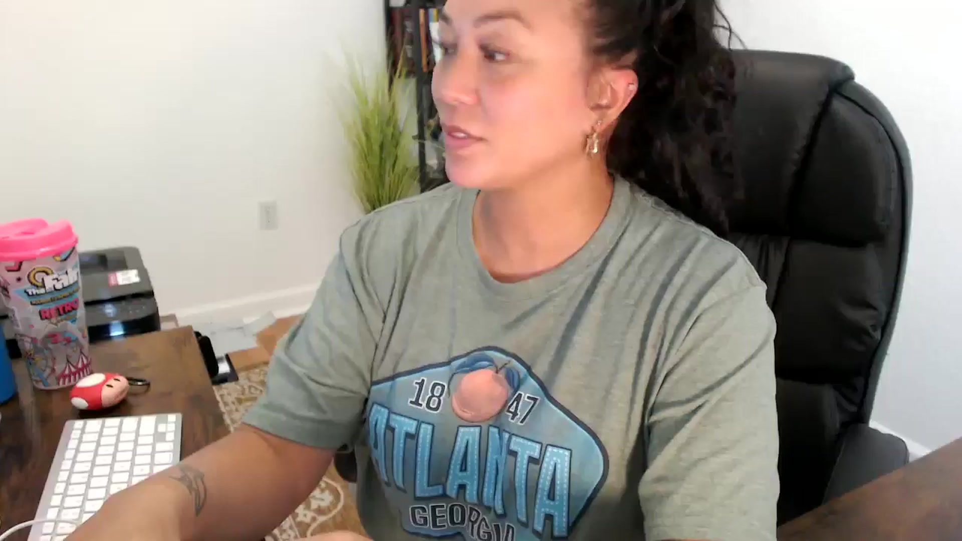Gallery image thumbnail from MickaylaStar's myfreecams stream on, 09/01/2025, 21:35 image 20 of 20