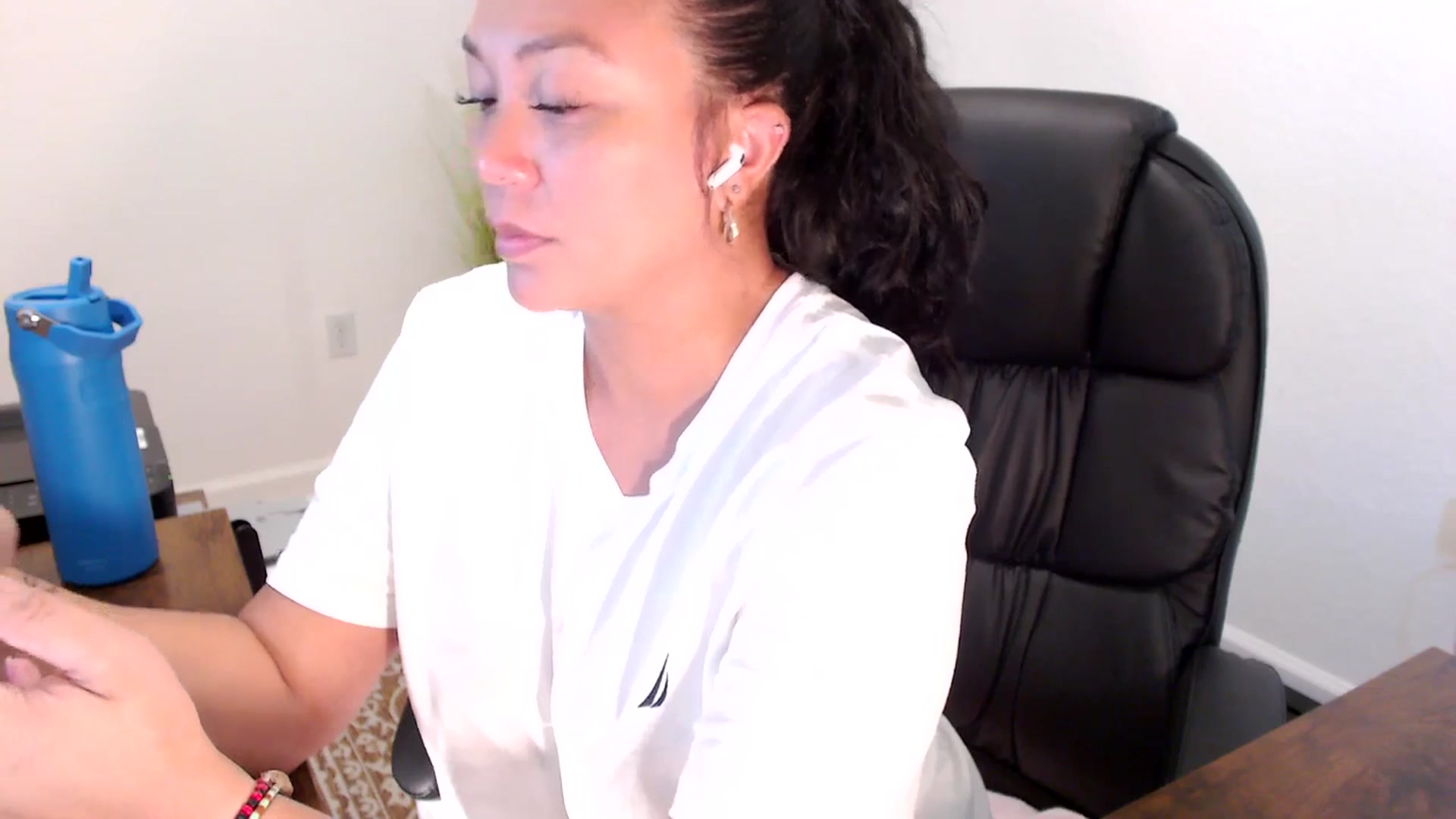Gallery image thumbnail from MickaylaStar's myfreecams stream on, 09/02/2025, 17:46 image 16 of 20
