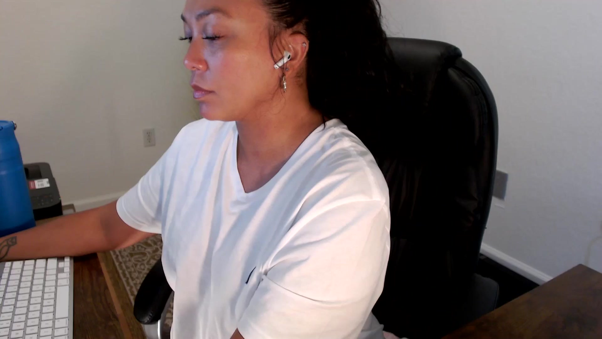 Gallery image thumbnail from MickaylaStar's myfreecams stream on, 09/02/2025, 19:30 image 1 of 20