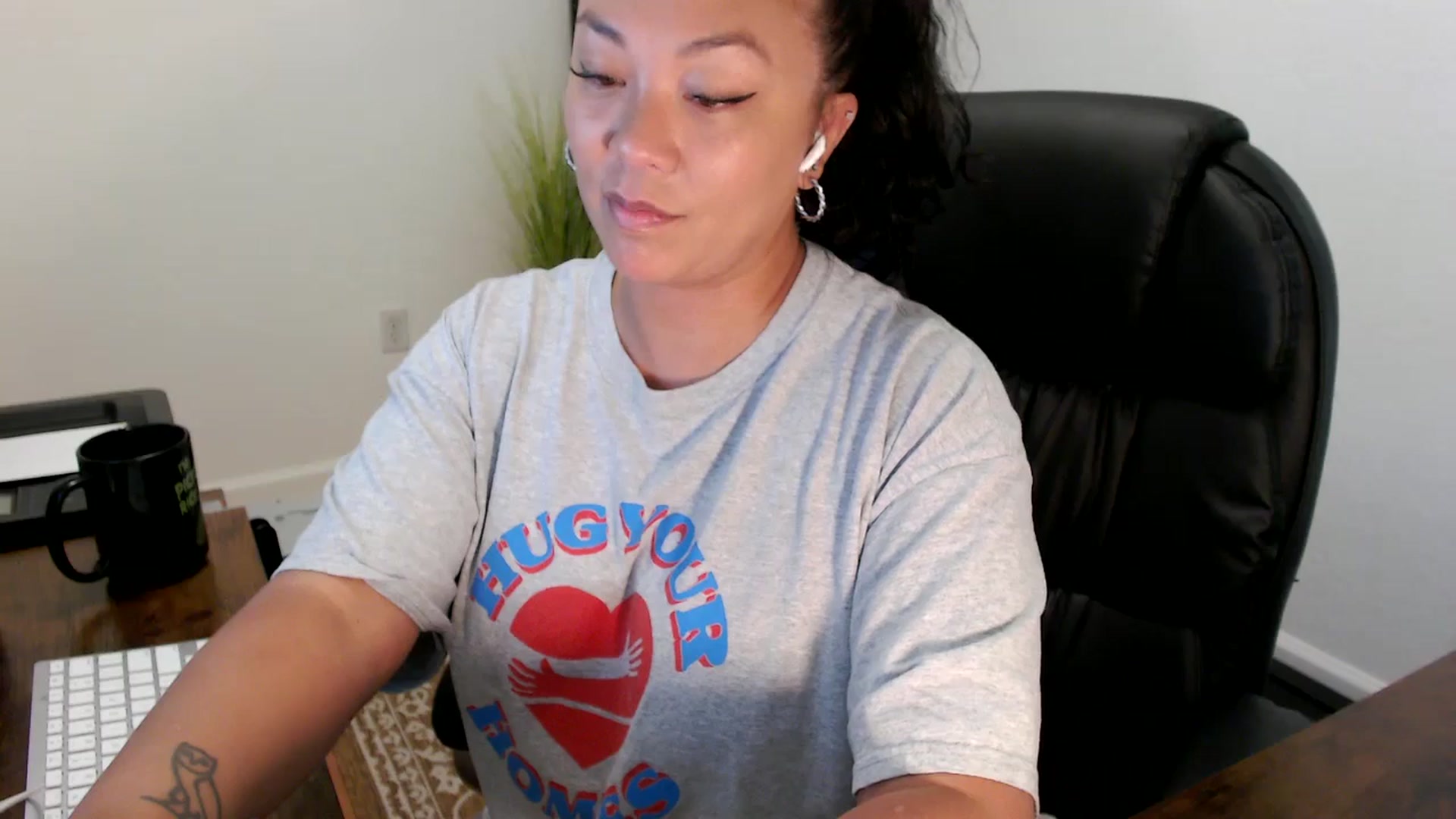 Gallery image thumbnail from MickaylaStar's myfreecams stream on, 09/03/2025, 15:09 image 2 of 20