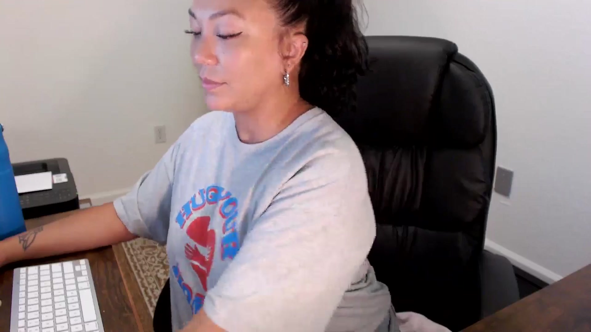 Gallery image thumbnail from MickaylaStar's myfreecams stream on, 09/03/2025, 15:09 image 6 of 20