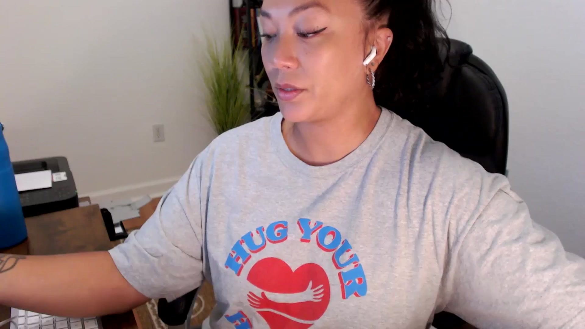 Gallery image thumbnail from MickaylaStar's myfreecams stream on, 09/03/2025, 15:09 image 4 of 20