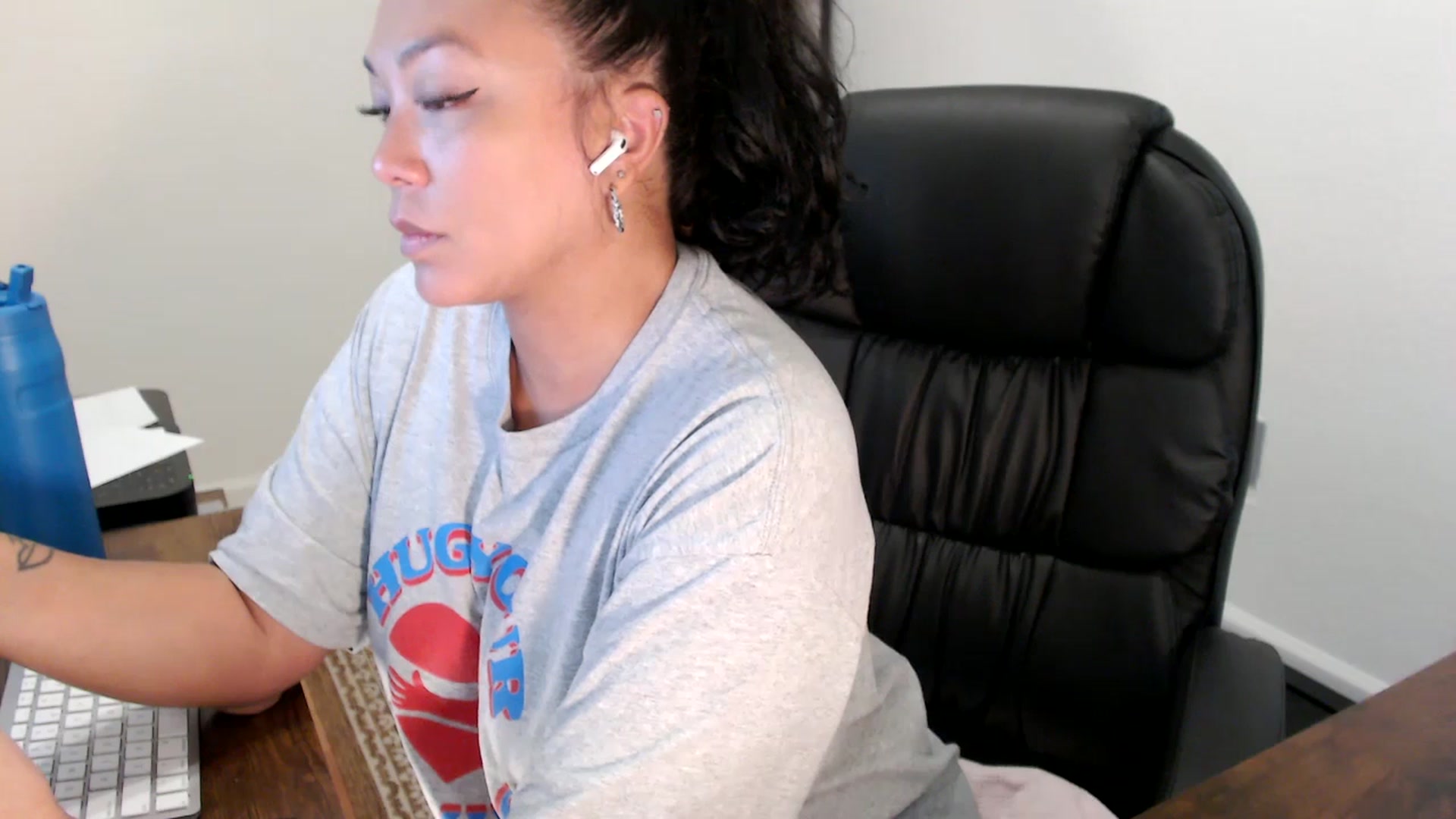 Gallery image thumbnail from MickaylaStar's myfreecams stream on, 09/03/2025, 16:01 image 9 of 20