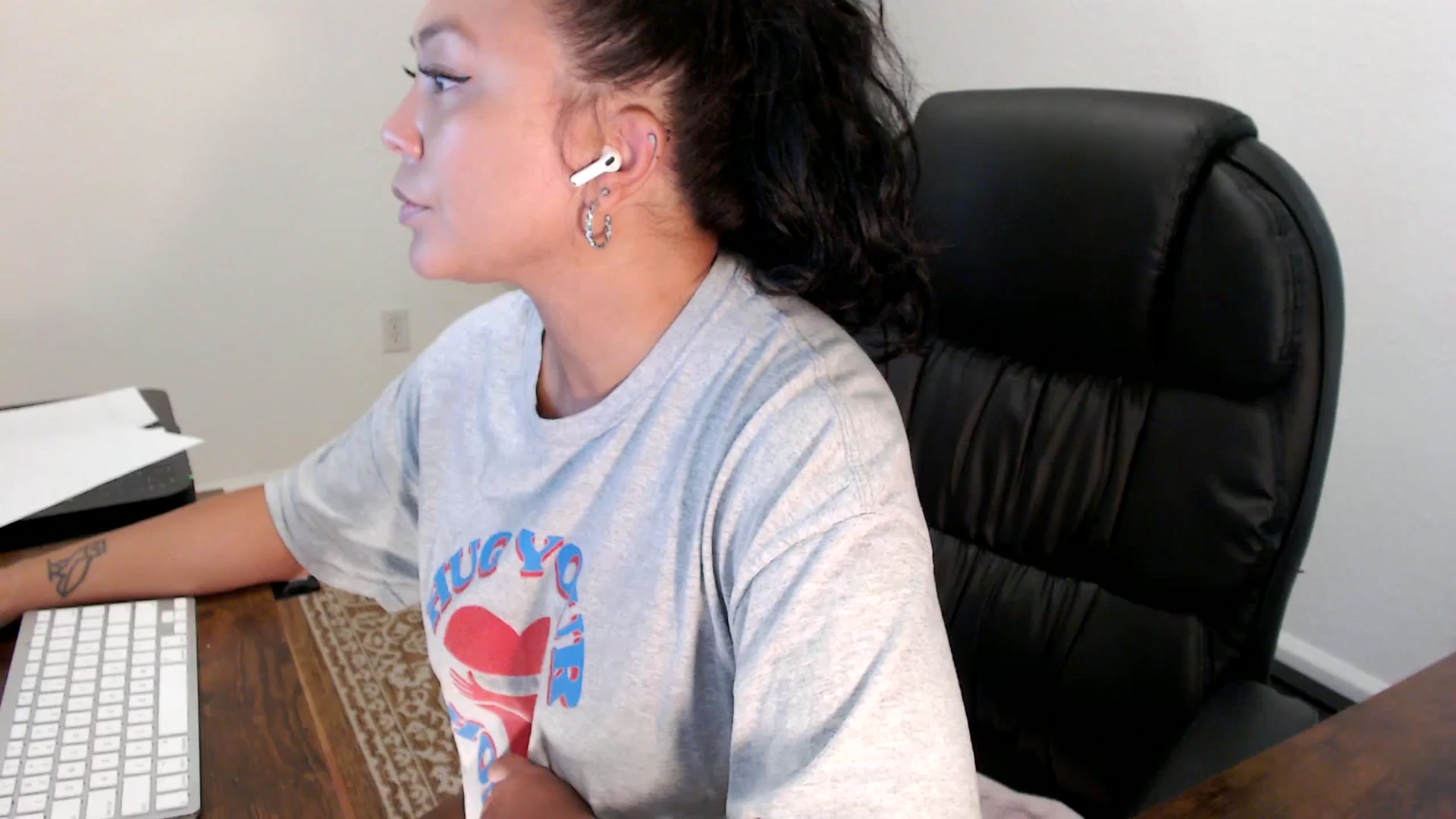 Gallery image thumbnail from MickaylaStar's myfreecams stream on, 09/03/2025, 16:01 image 1 of 20