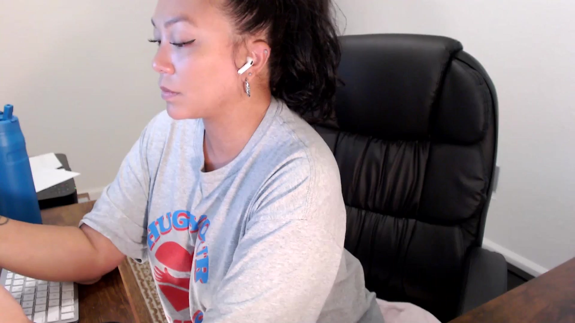 Gallery image thumbnail from MickaylaStar's myfreecams stream on, 09/03/2025, 16:01 image 13 of 20