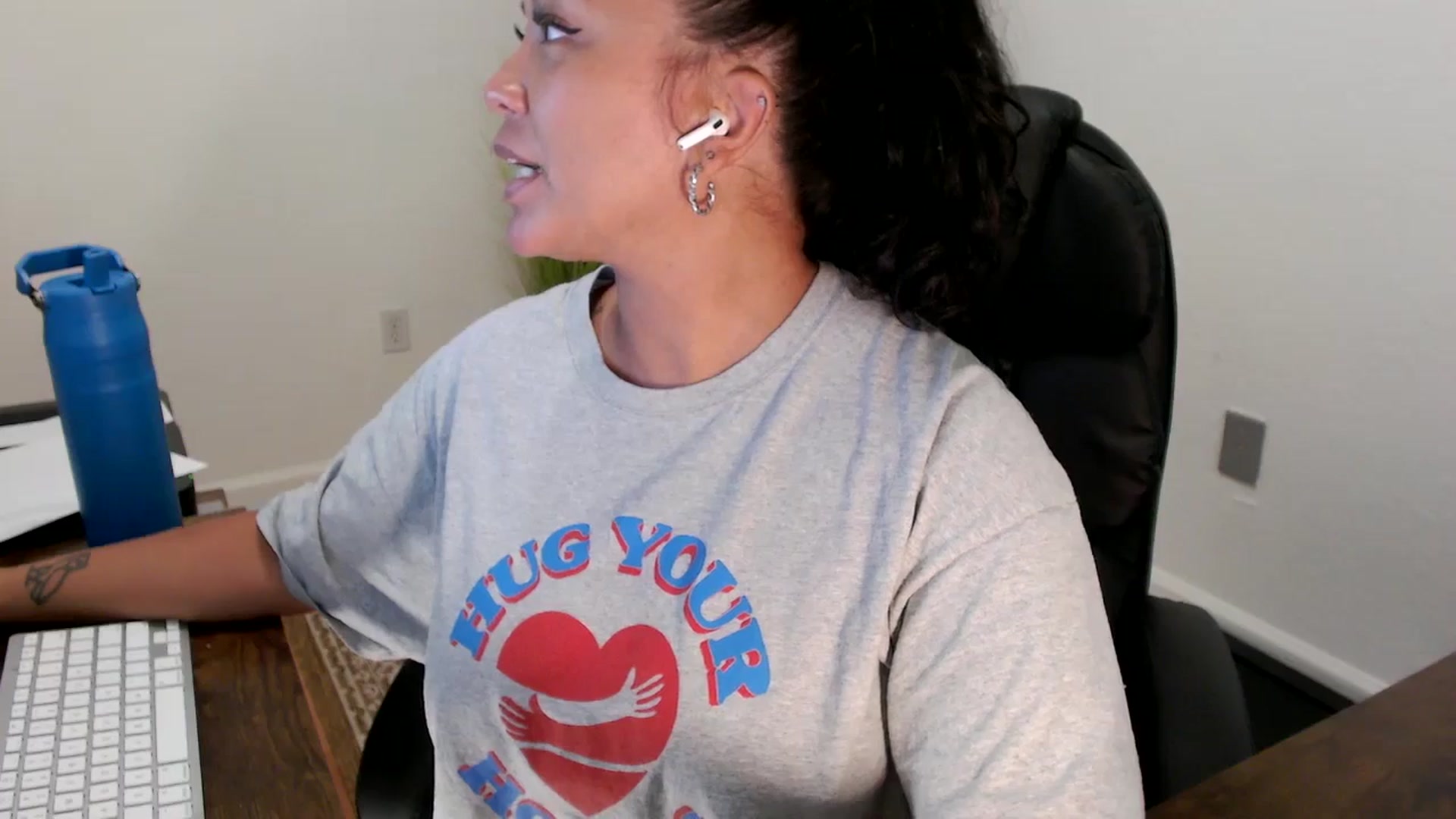 Gallery image thumbnail from MickaylaStar's myfreecams stream on, 09/03/2025, 16:52 image 11 of 20