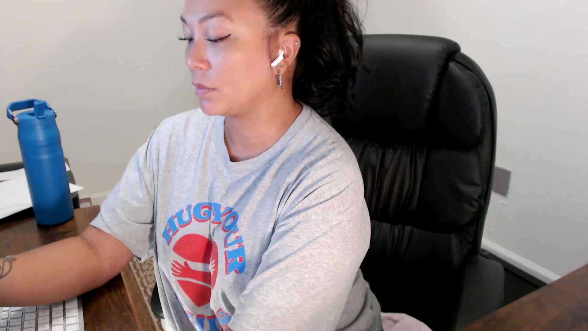 Gallery image thumbnail from MickaylaStar's myfreecams stream on, 09/03/2025, 16:52 image 3 of 20