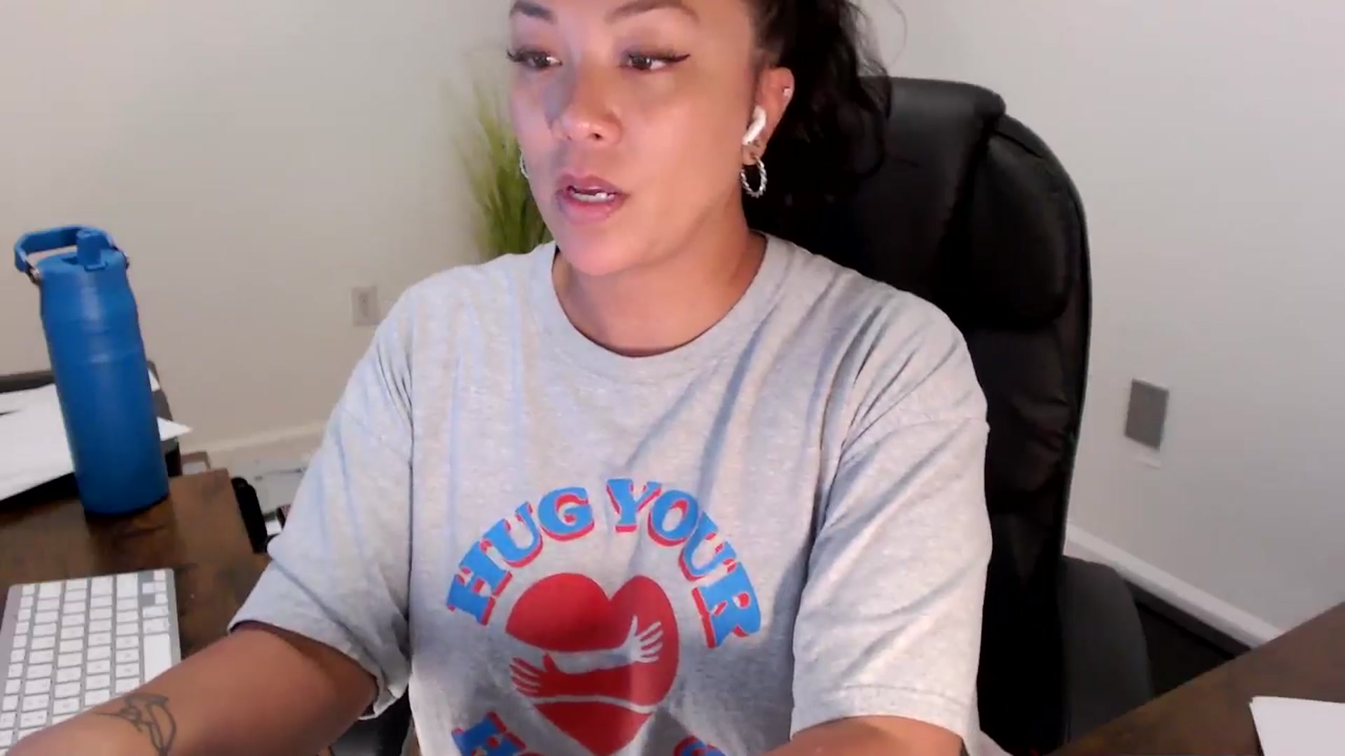 Gallery image thumbnail from MickaylaStar's myfreecams stream on, 09/03/2025, 16:52 image 5 of 20