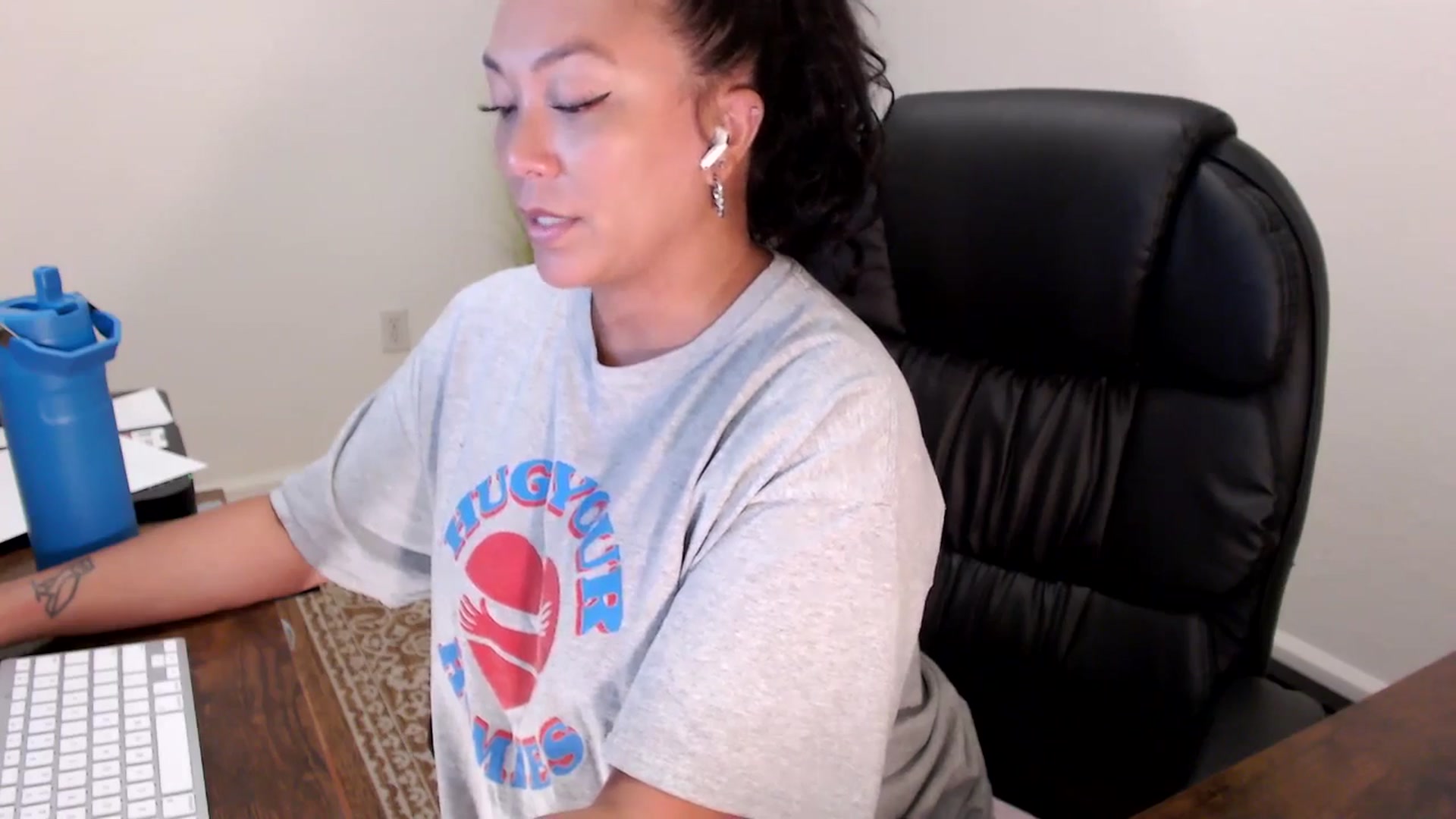 Gallery image thumbnail from MickaylaStar's myfreecams stream on, 09/03/2025, 17:40 image 19 of 20
