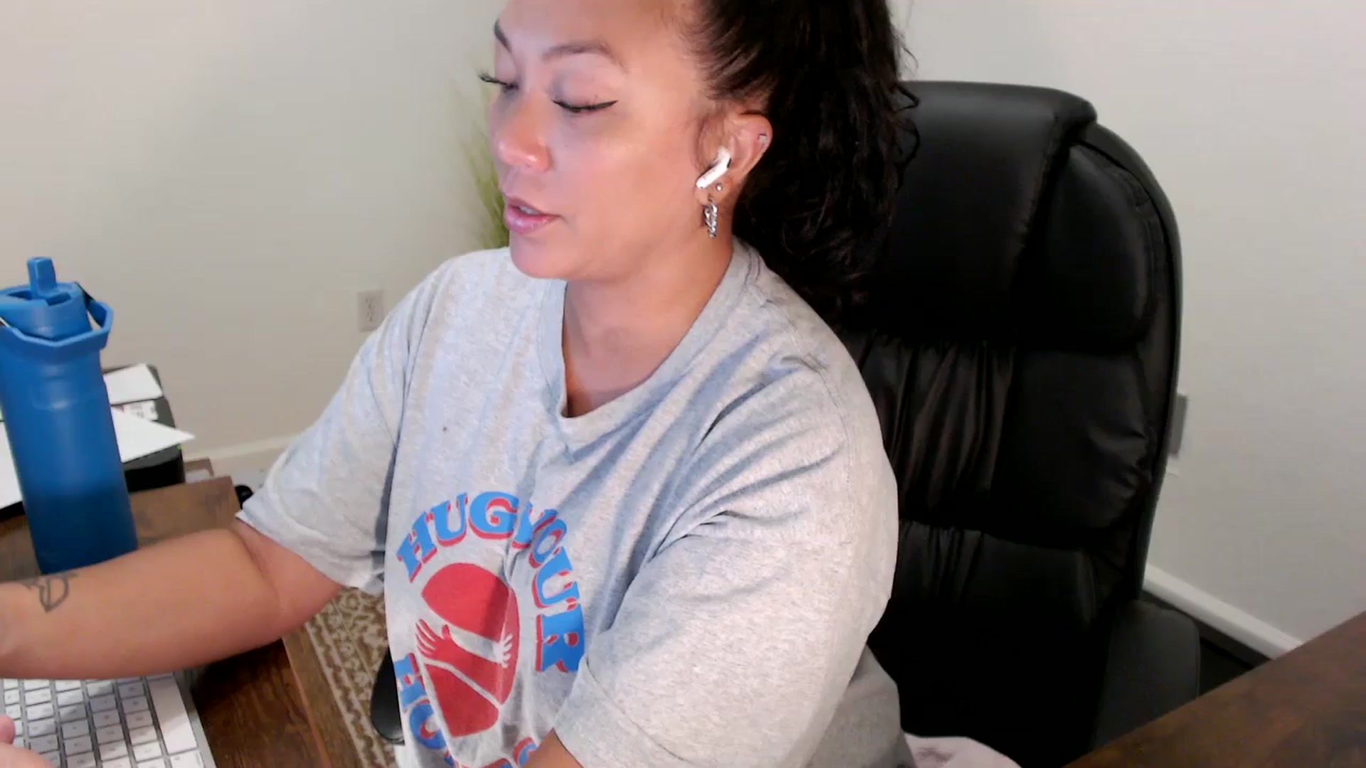 Gallery image thumbnail from MickaylaStar's myfreecams stream on, 09/03/2025, 17:40 image 3 of 20