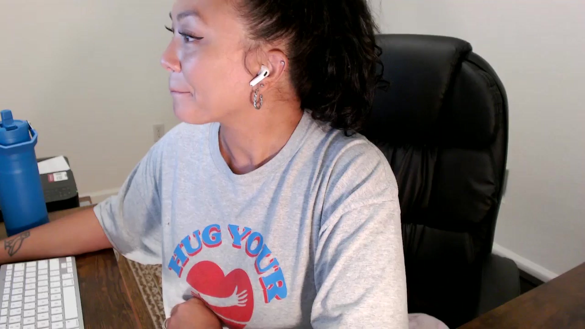 Gallery image thumbnail from MickaylaStar's myfreecams stream on, 09/03/2025, 18:38 image 5 of 20