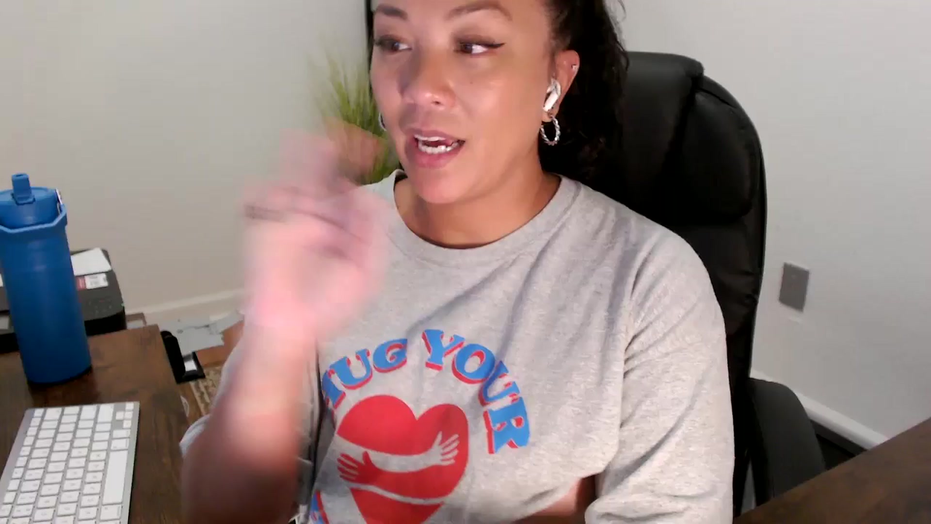Gallery image thumbnail from MickaylaStar's myfreecams stream on, 09/03/2025, 18:38 image 9 of 20
