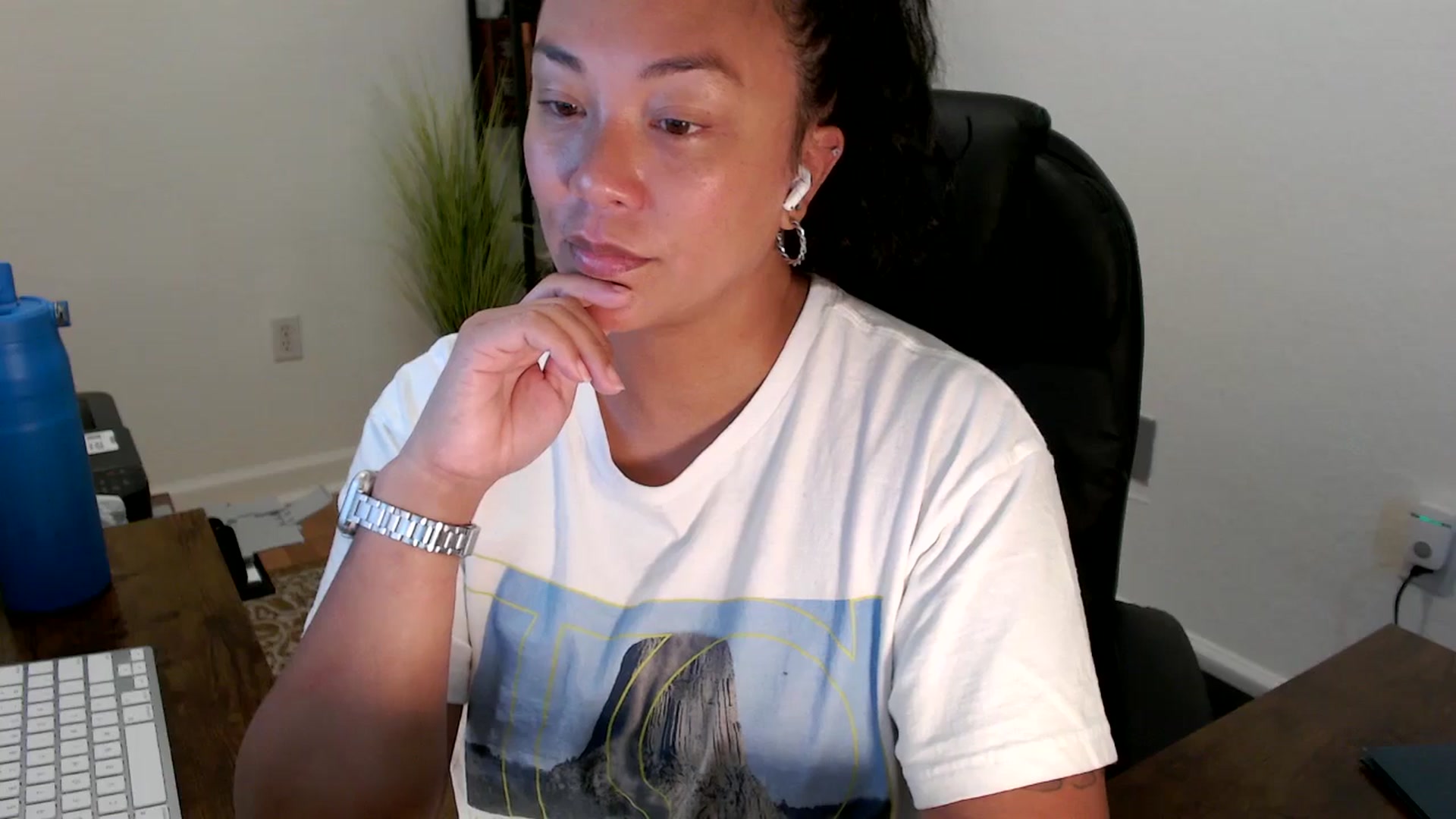Gallery image thumbnail from MickaylaStar's myfreecams stream on, 09/04/2025, 19:46 image 12 of 20