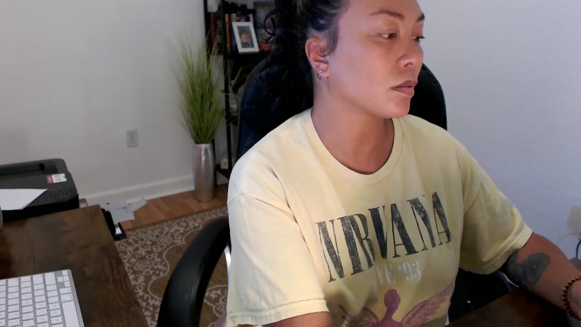 Gallery image thumbnail from MickaylaStar's myfreecams stream on, 09/05/2025, 18:01 image 2 of 20